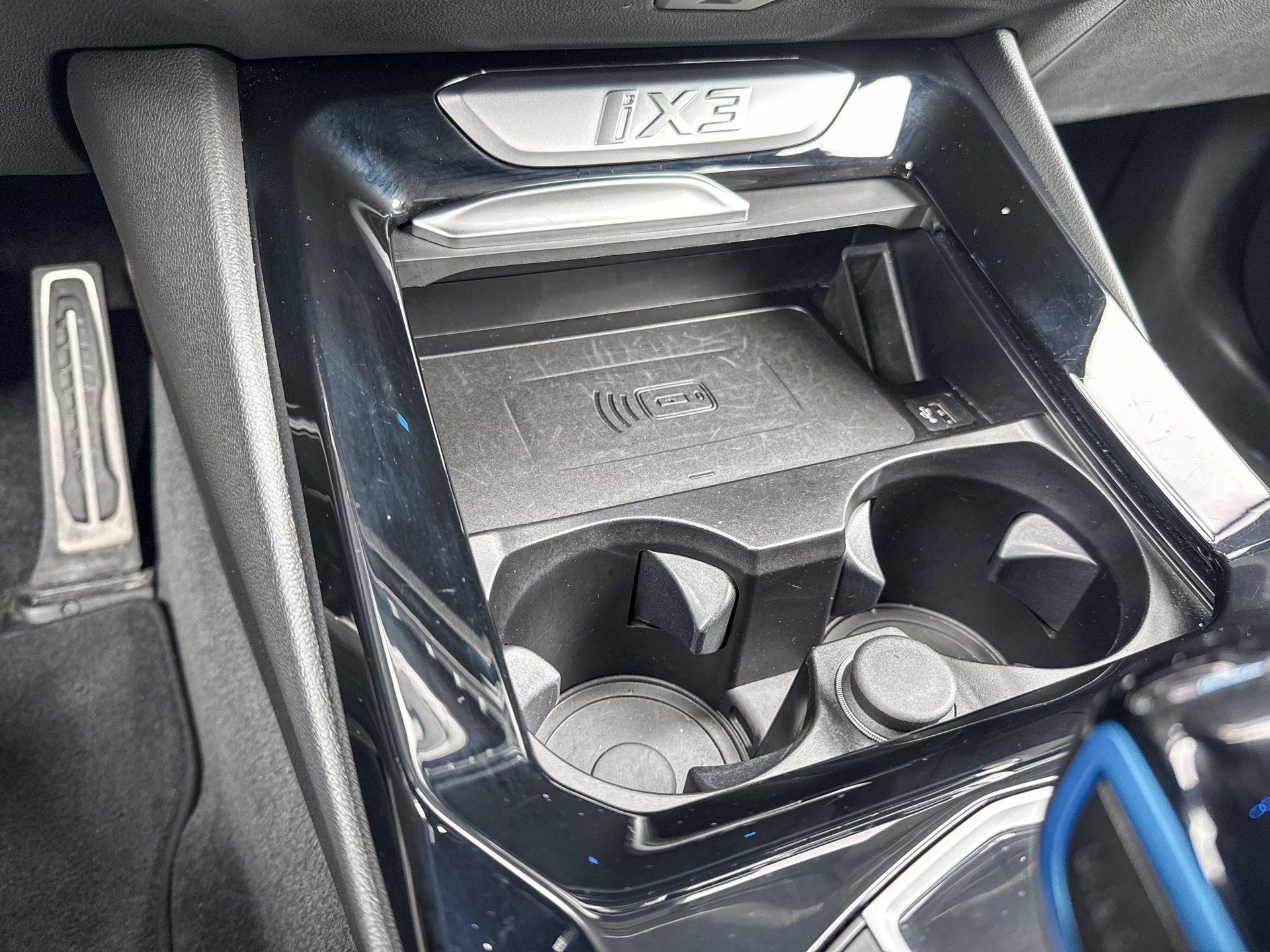Foto van BMW Ix3