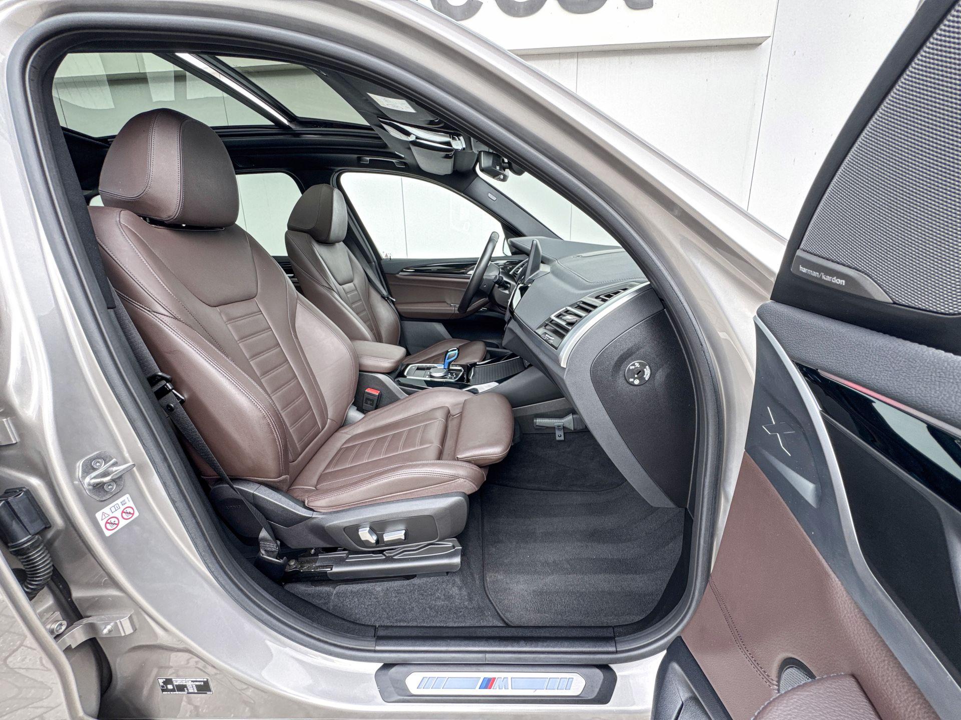Foto van BMW Ix3