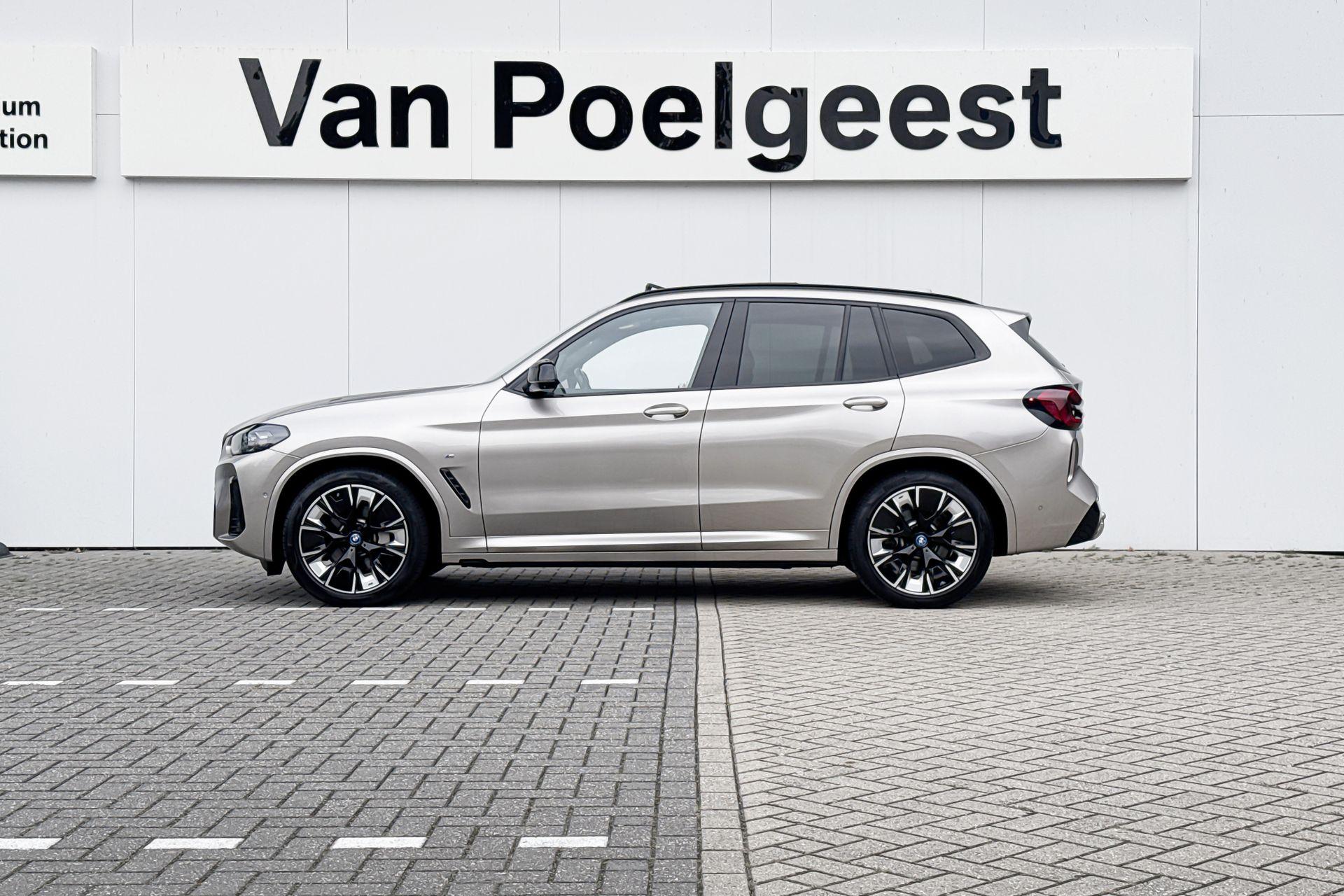 Foto van BMW Ix3