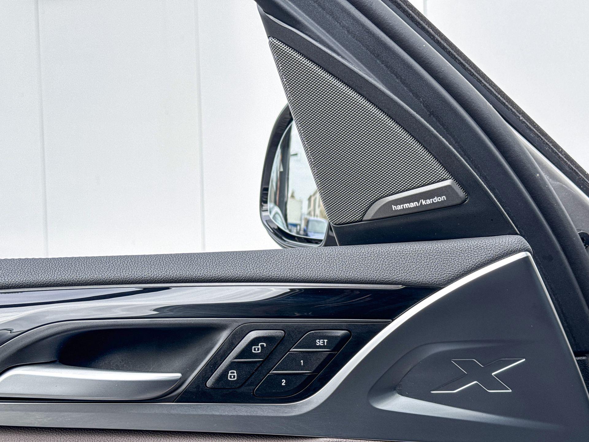Foto van BMW Ix3