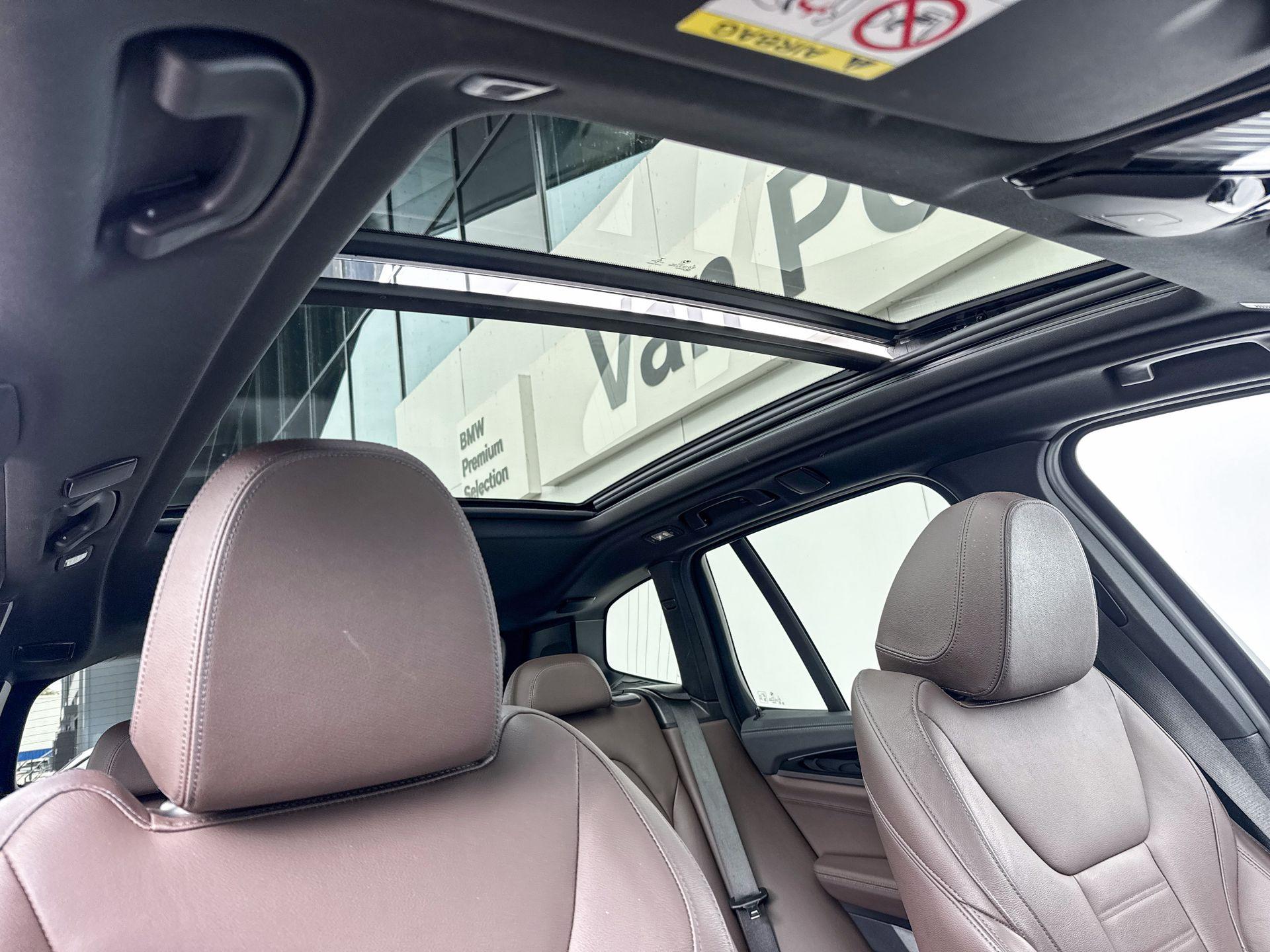 Foto van BMW Ix3