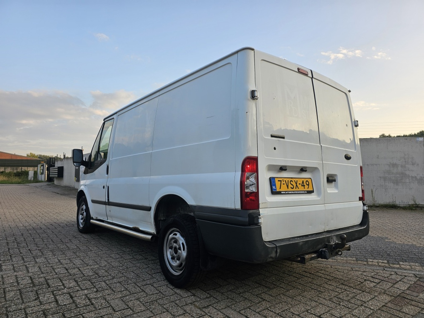 Foto van Ford Transit 260s Van 85dpf LR 4.23