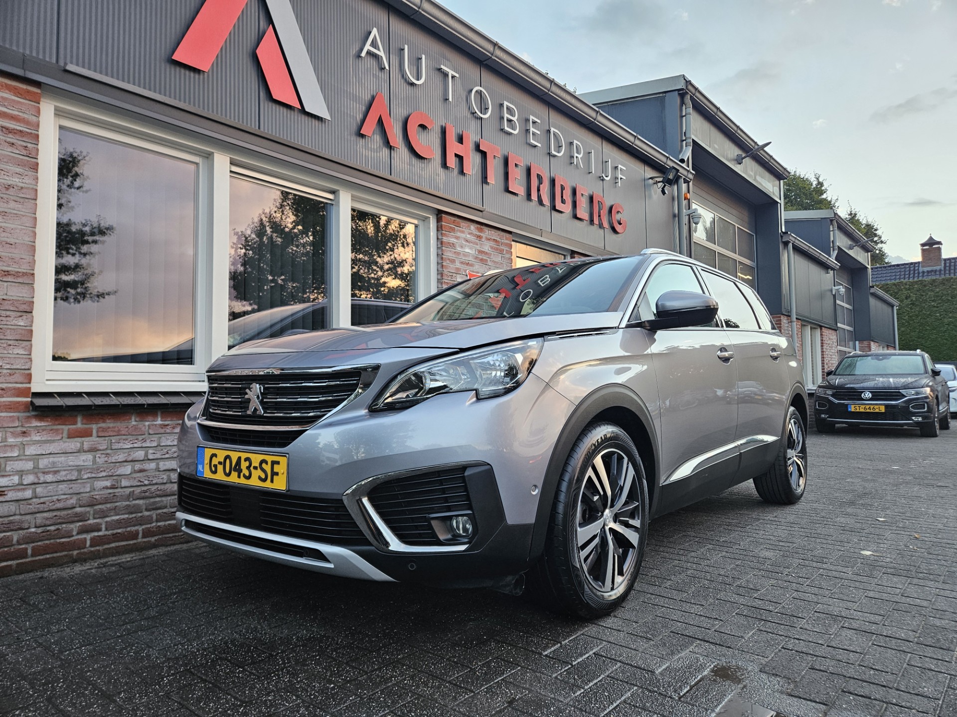 Foto van Peugeot 5008