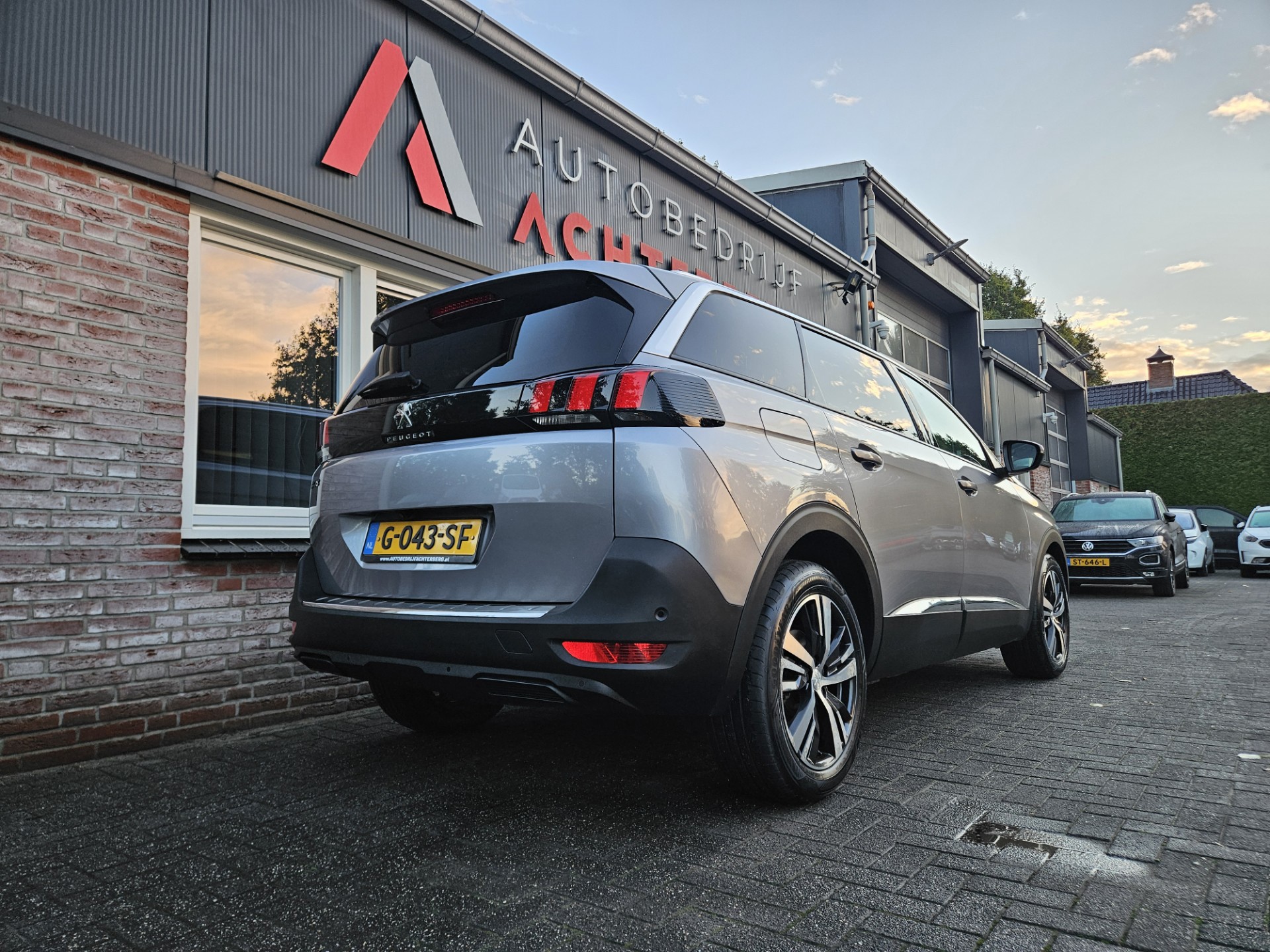 Foto van Peugeot 5008