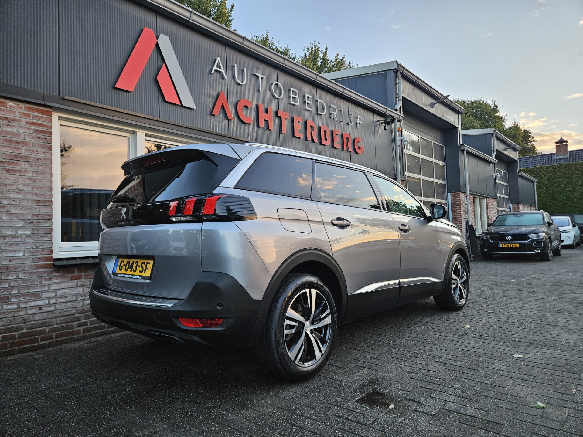 Foto van Peugeot 5008