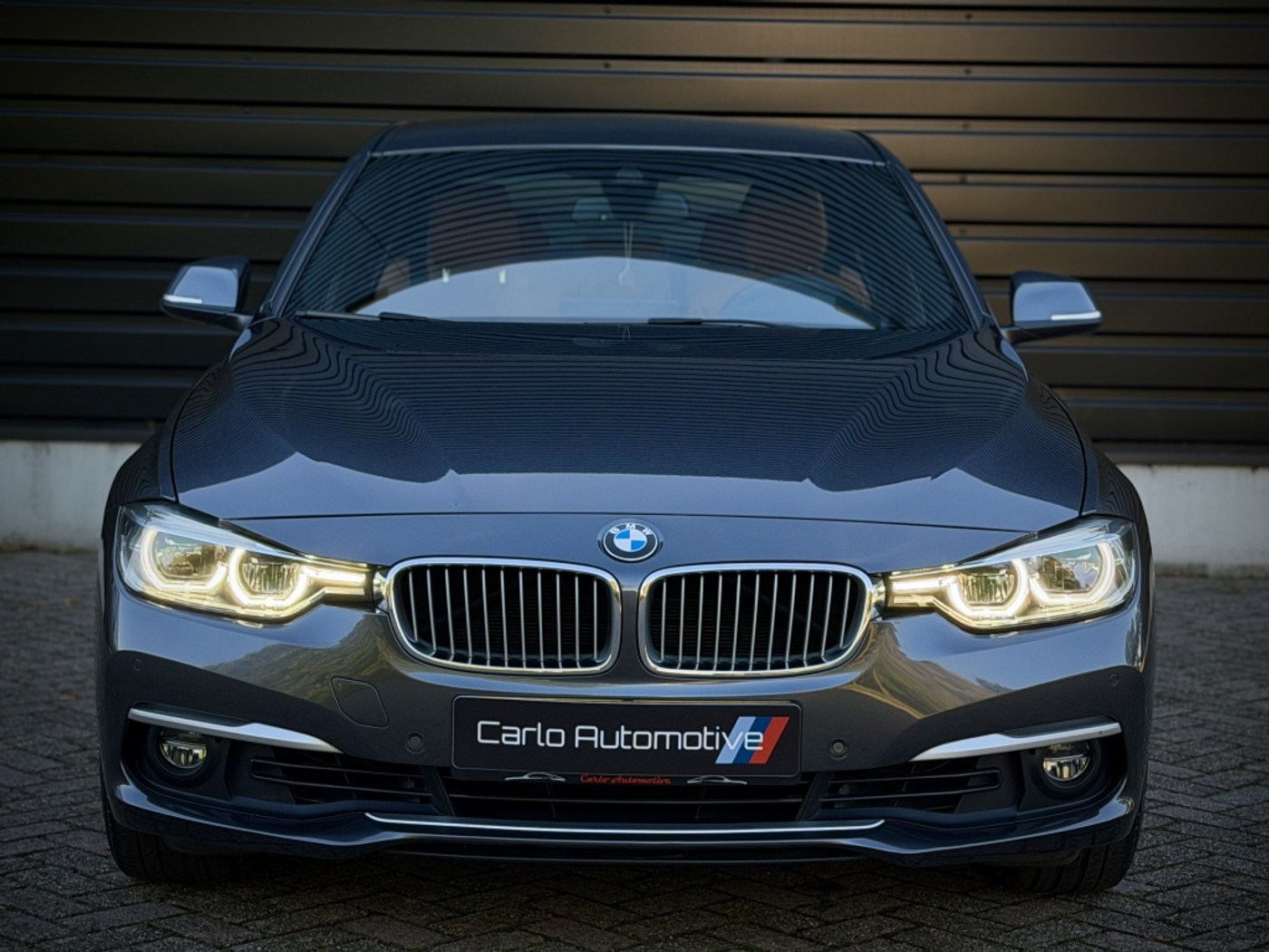 Foto van BMW 320i