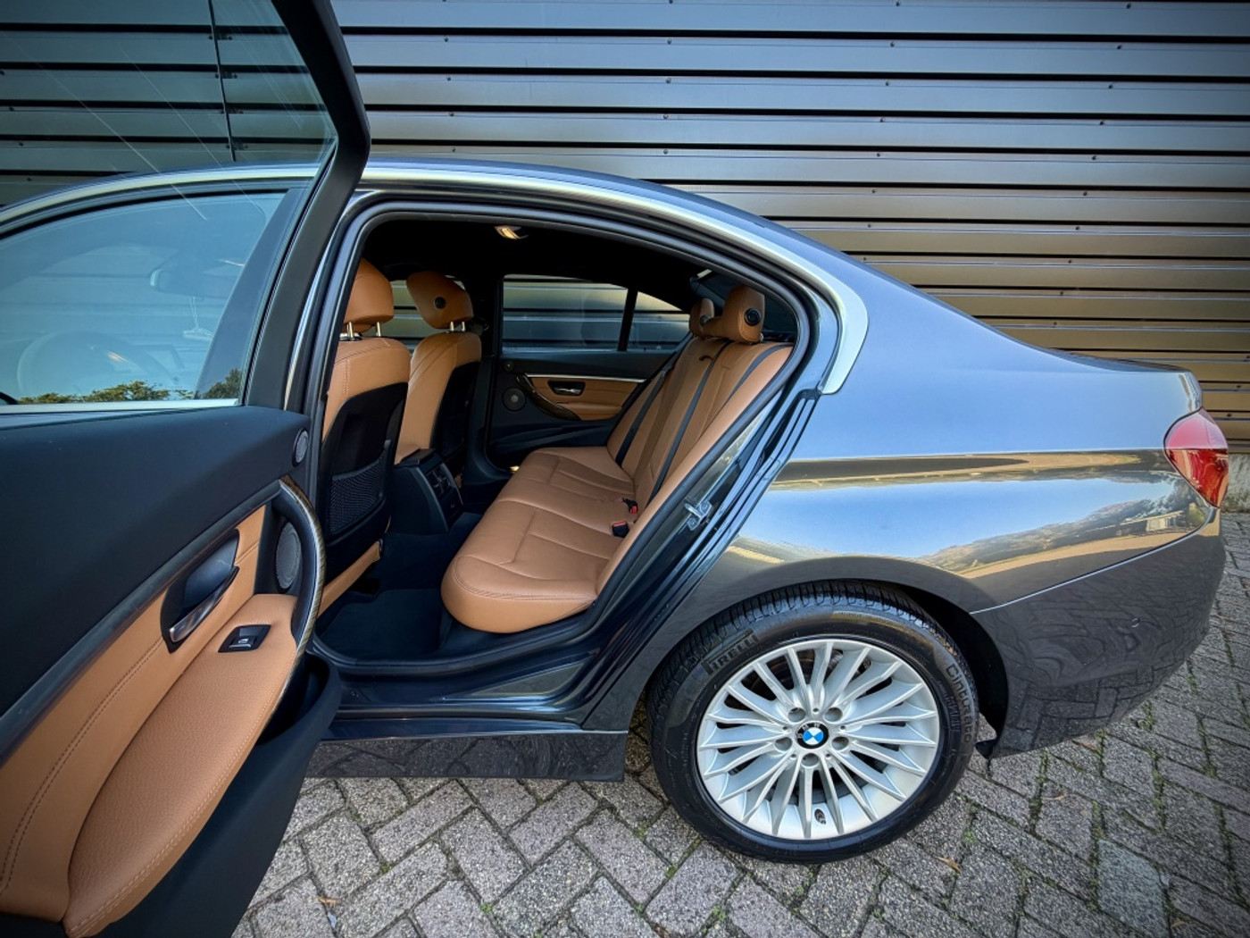 Foto van BMW 320i