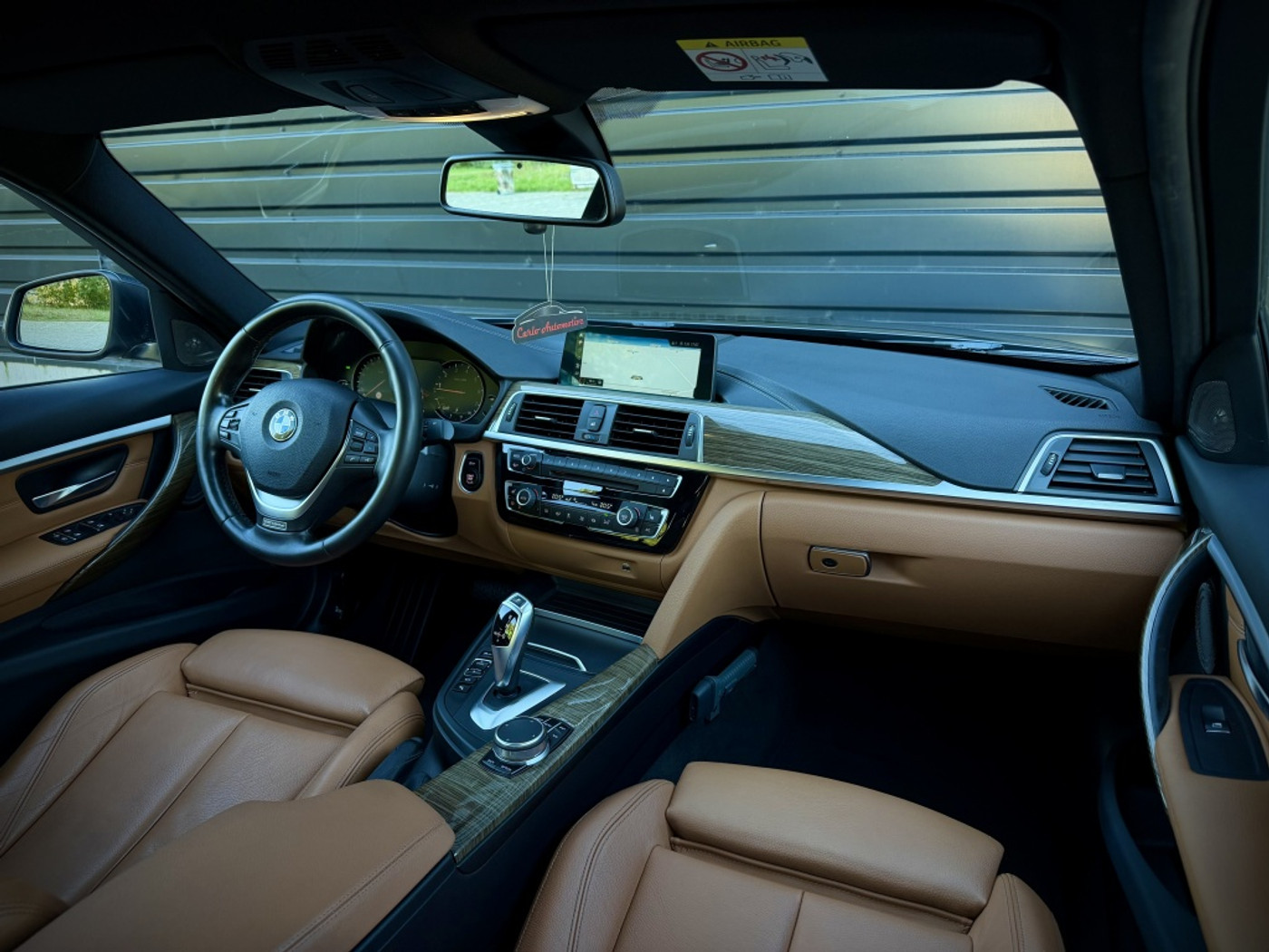 Foto van BMW 320i