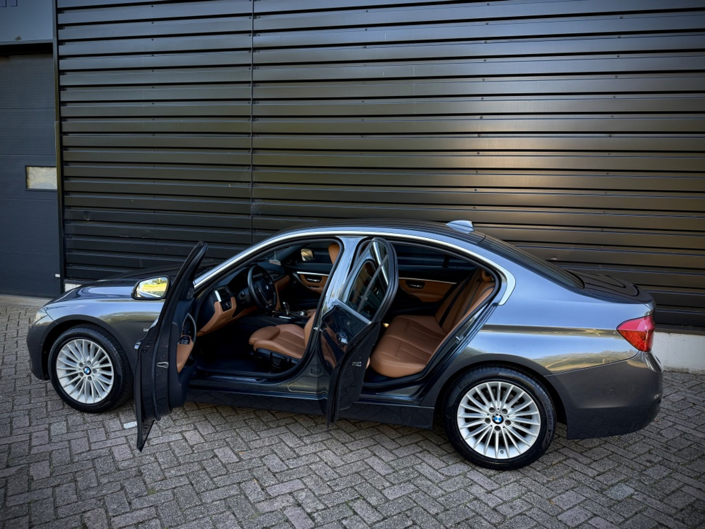 Foto van BMW 320i