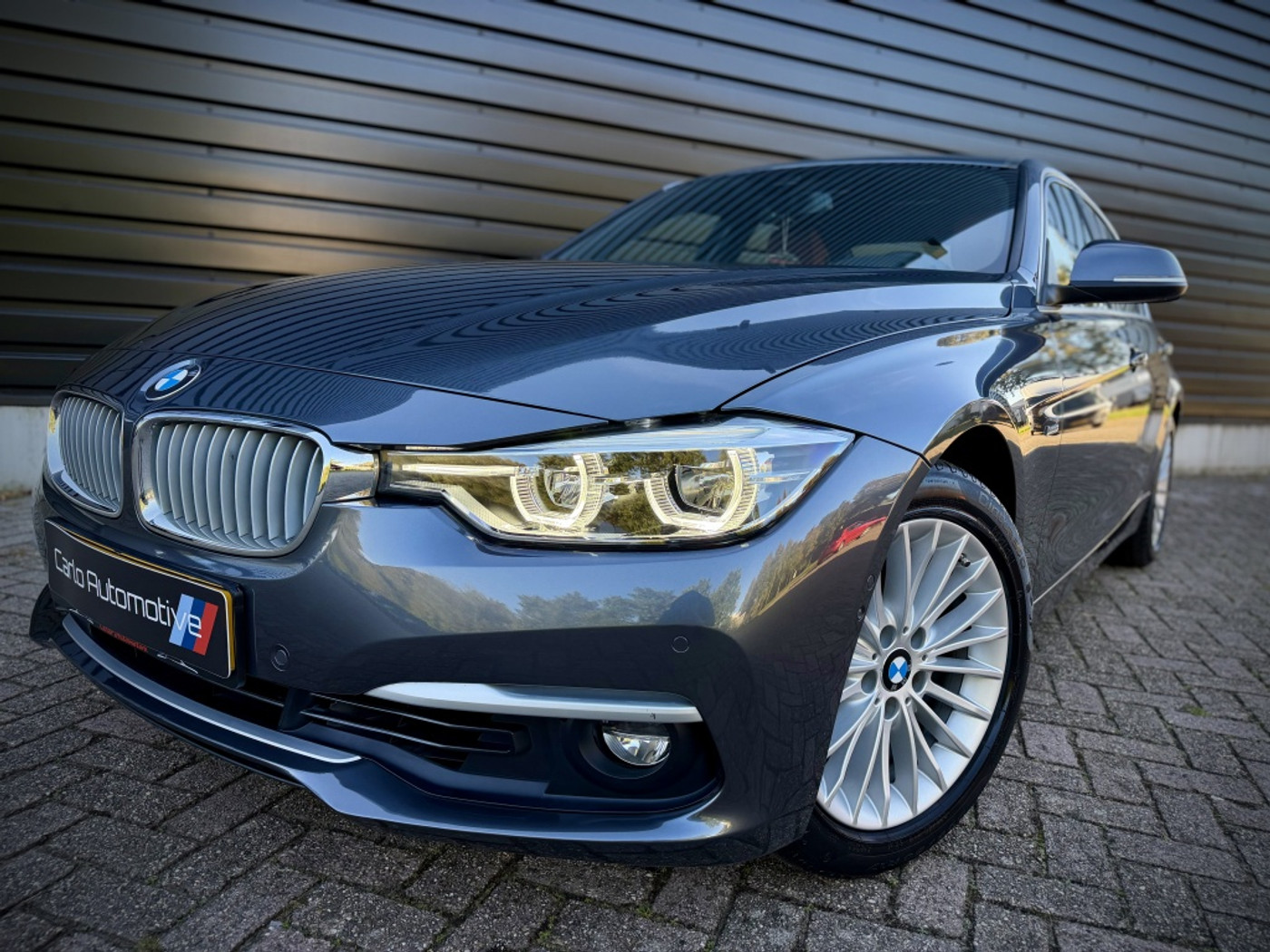 Foto van BMW 320i