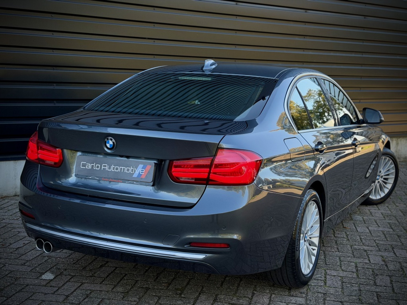 Foto van BMW 320i