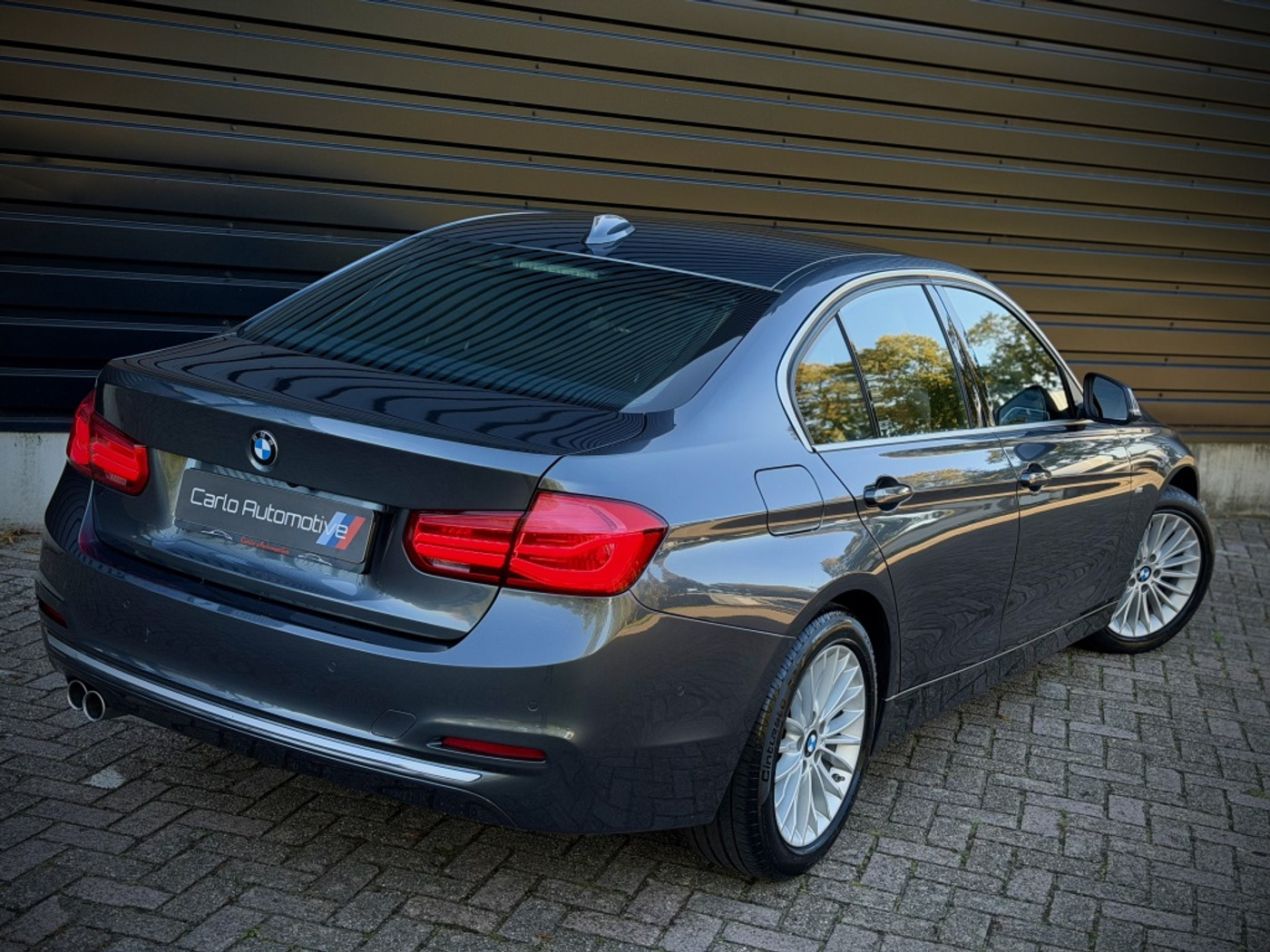 Foto van BMW 320i