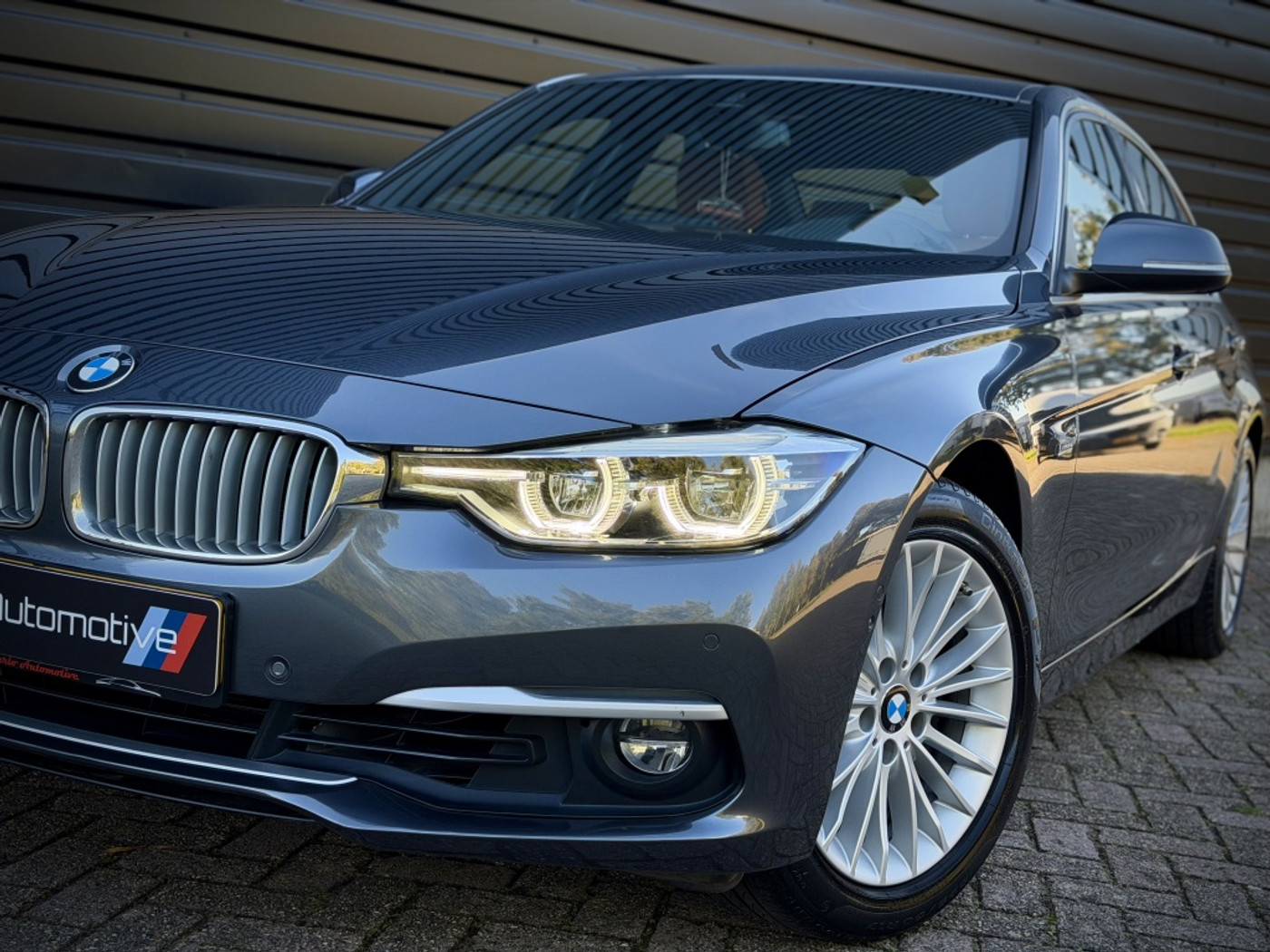 Foto van BMW 320i