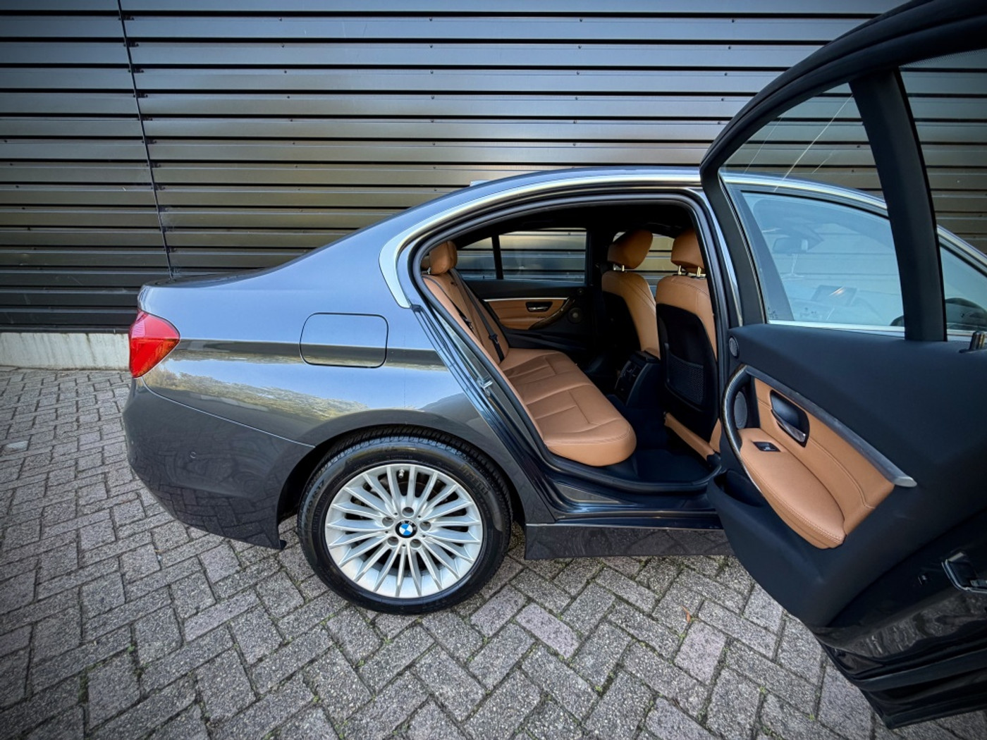 Foto van BMW 320i