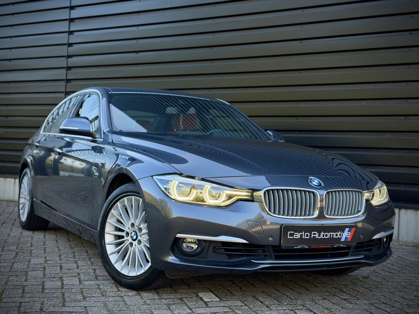 Foto van BMW 320i