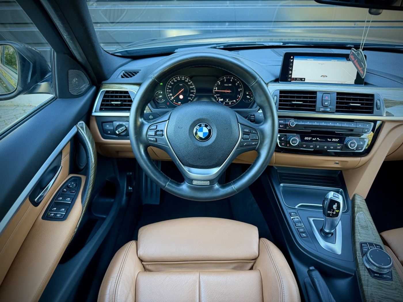 Foto van BMW 320i