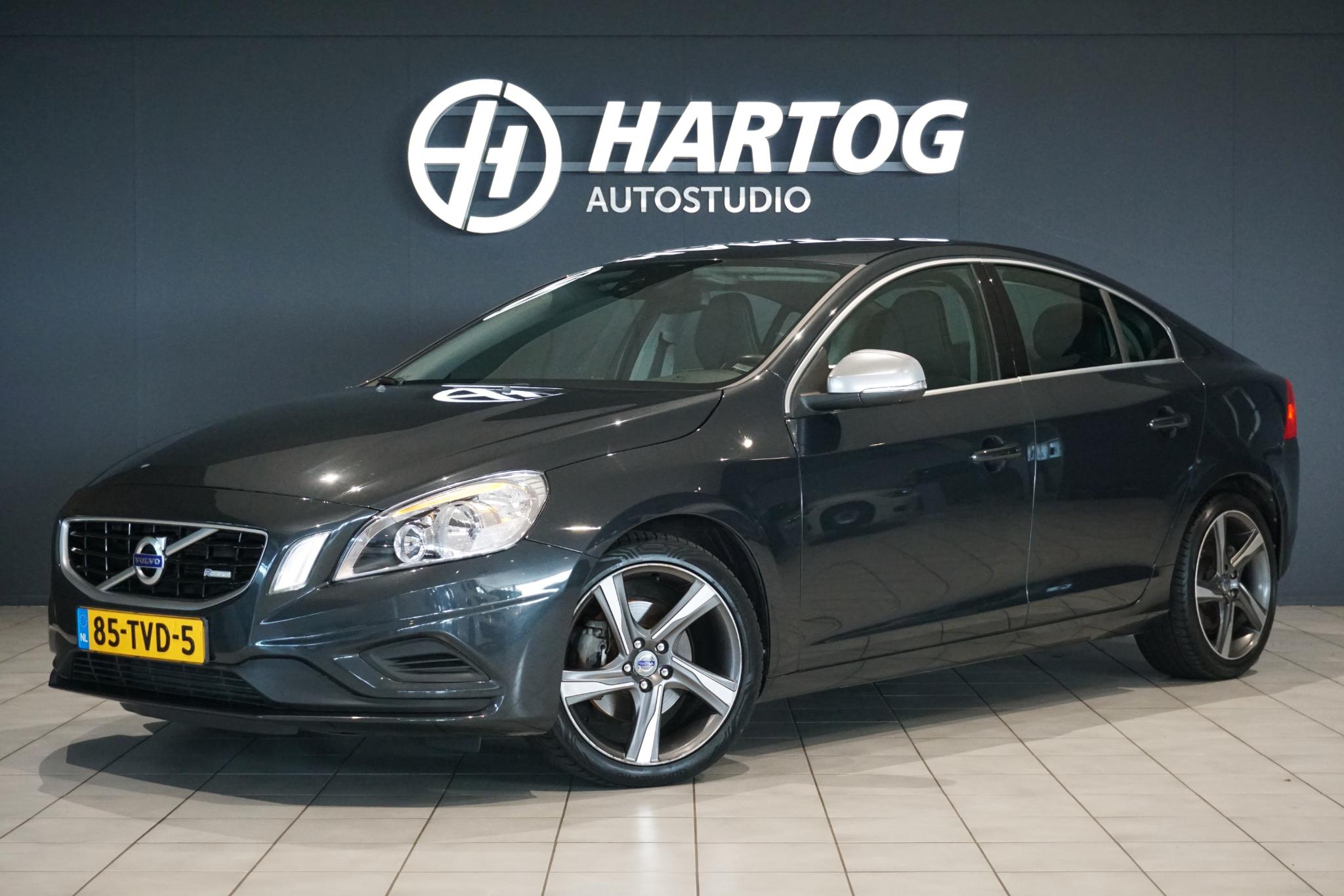 Volvo S60 1.6 T3 R-Design 2012 - voorkant