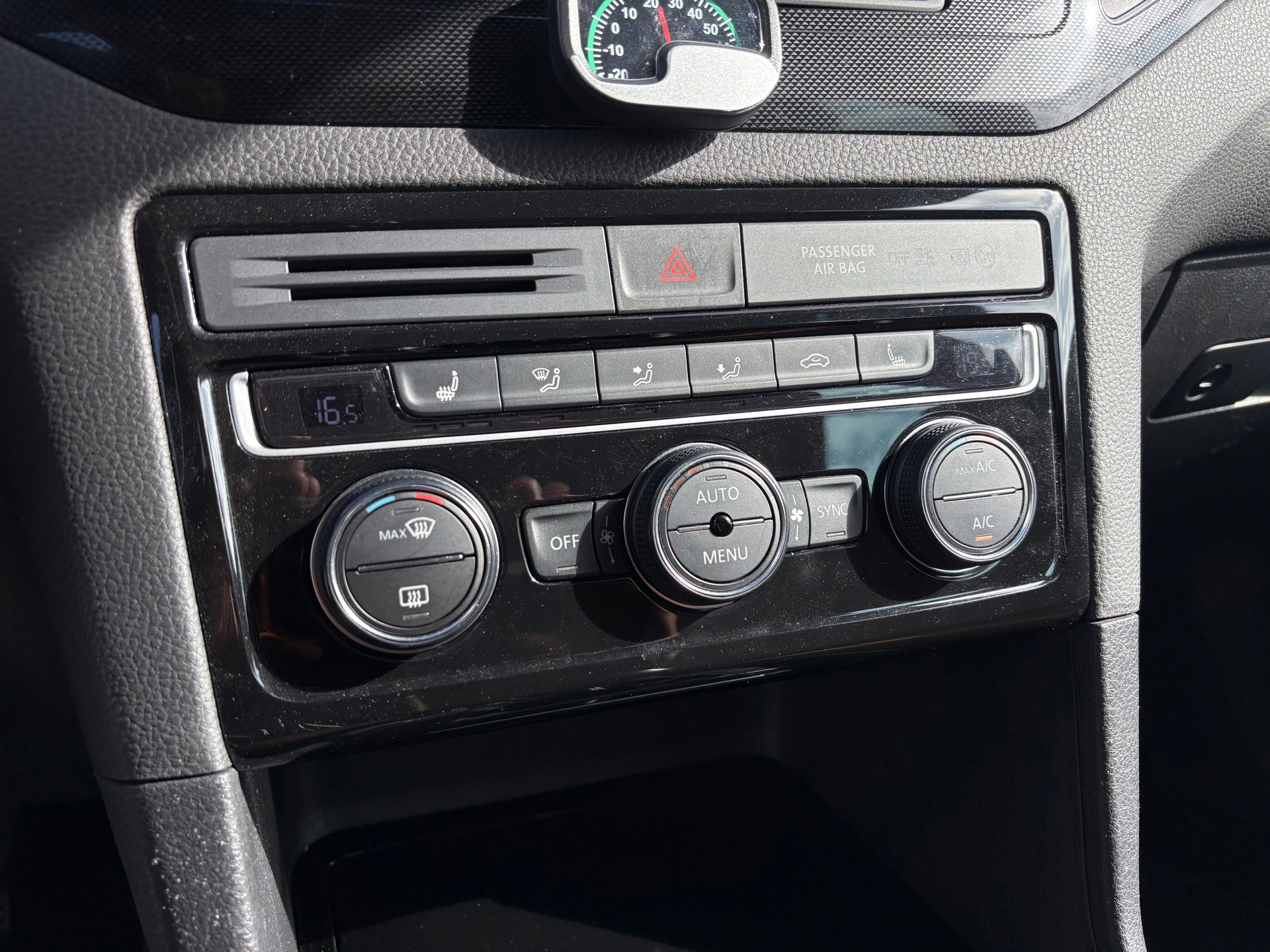 Foto van Volkswagen Golf Sportsvan