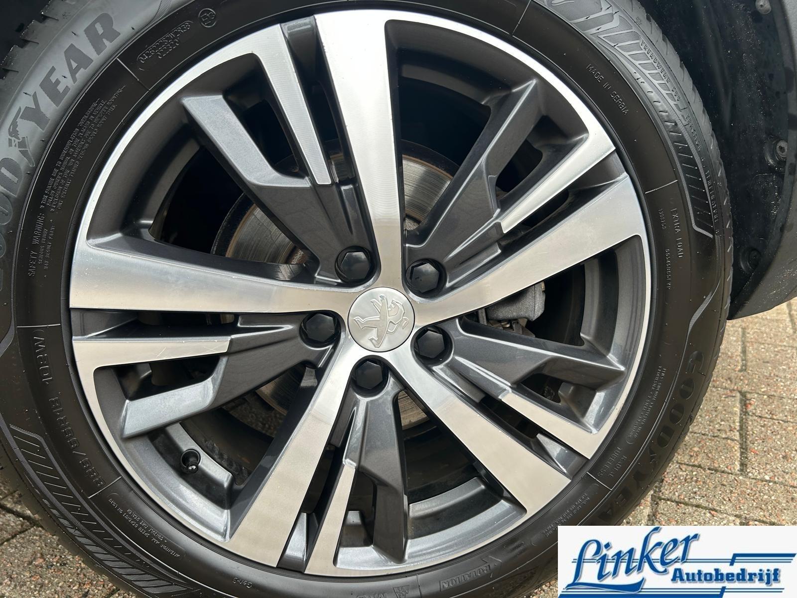Foto van Peugeot 5008