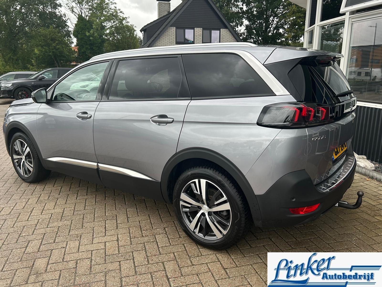 Foto van Peugeot 5008