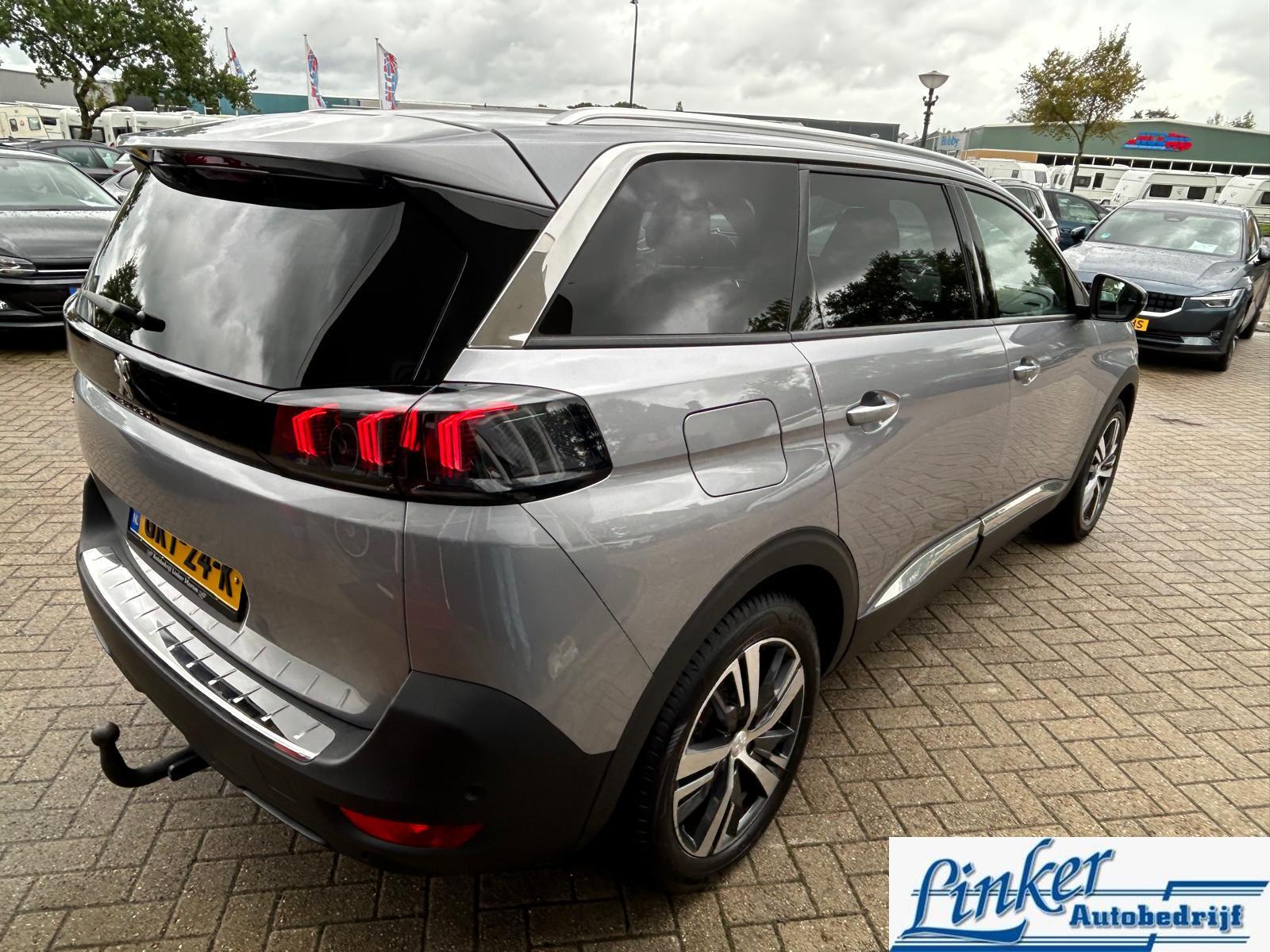 Foto van Peugeot 5008