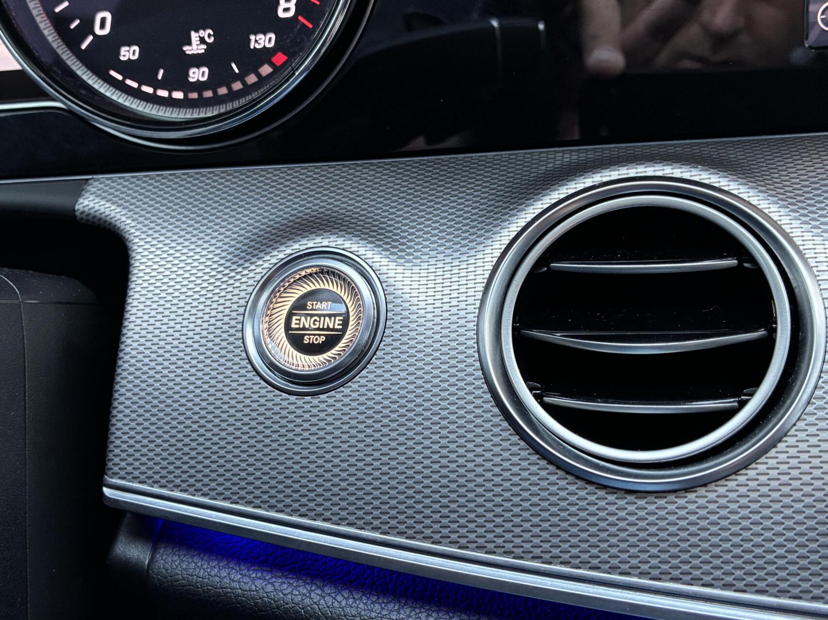 Foto van Mercedes-Benz E 200