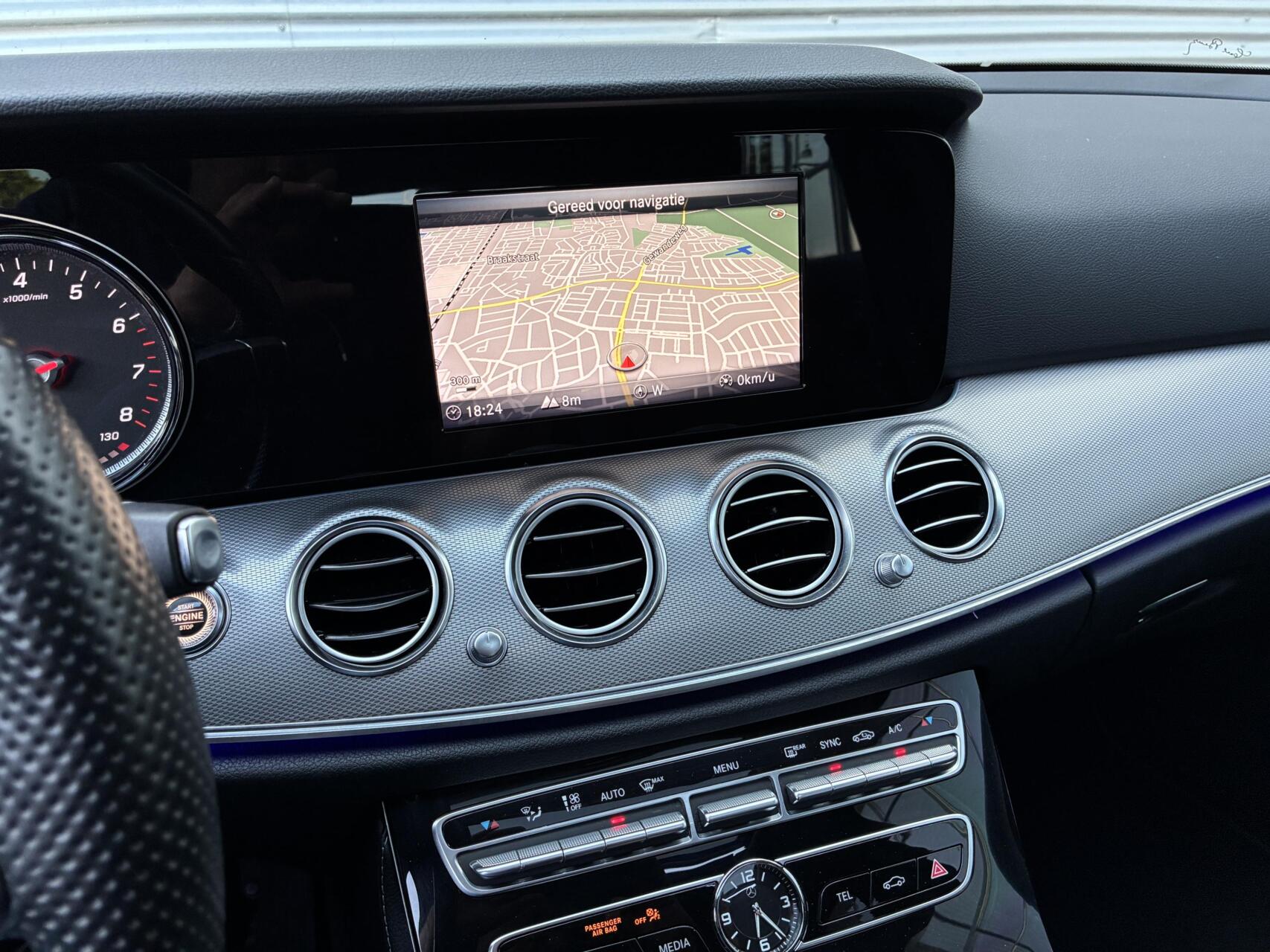 Foto van Mercedes-Benz E 200