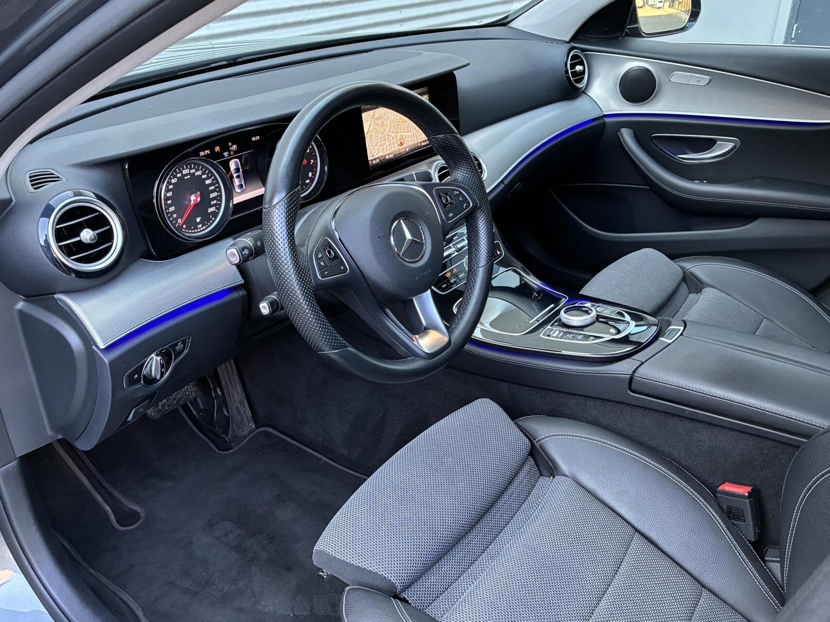 Foto van Mercedes-Benz E 200