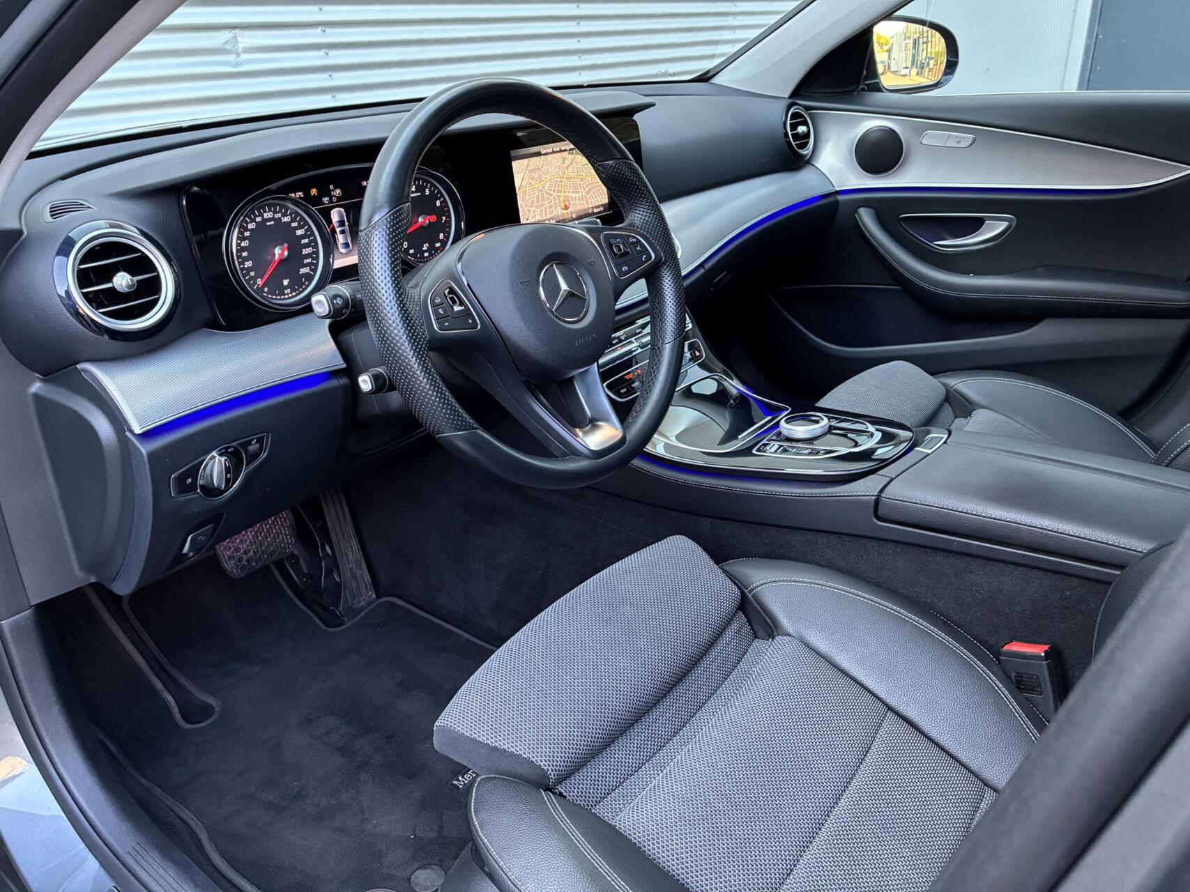 Foto van Mercedes-Benz E 200