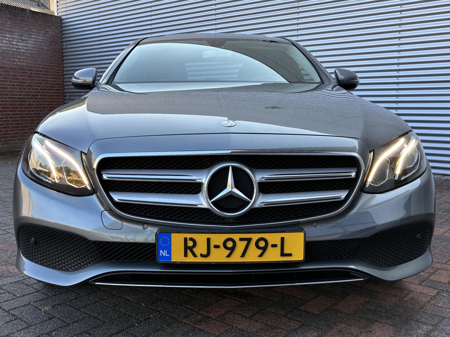 Foto van Mercedes-Benz E 200
