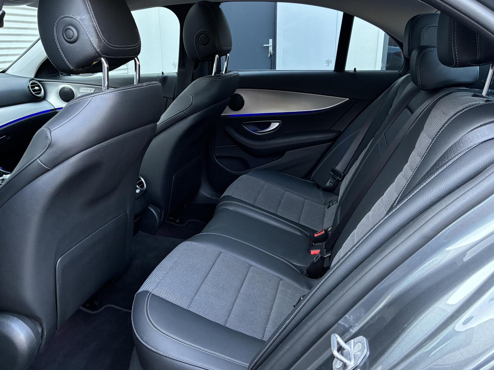 Foto van Mercedes-Benz E 200