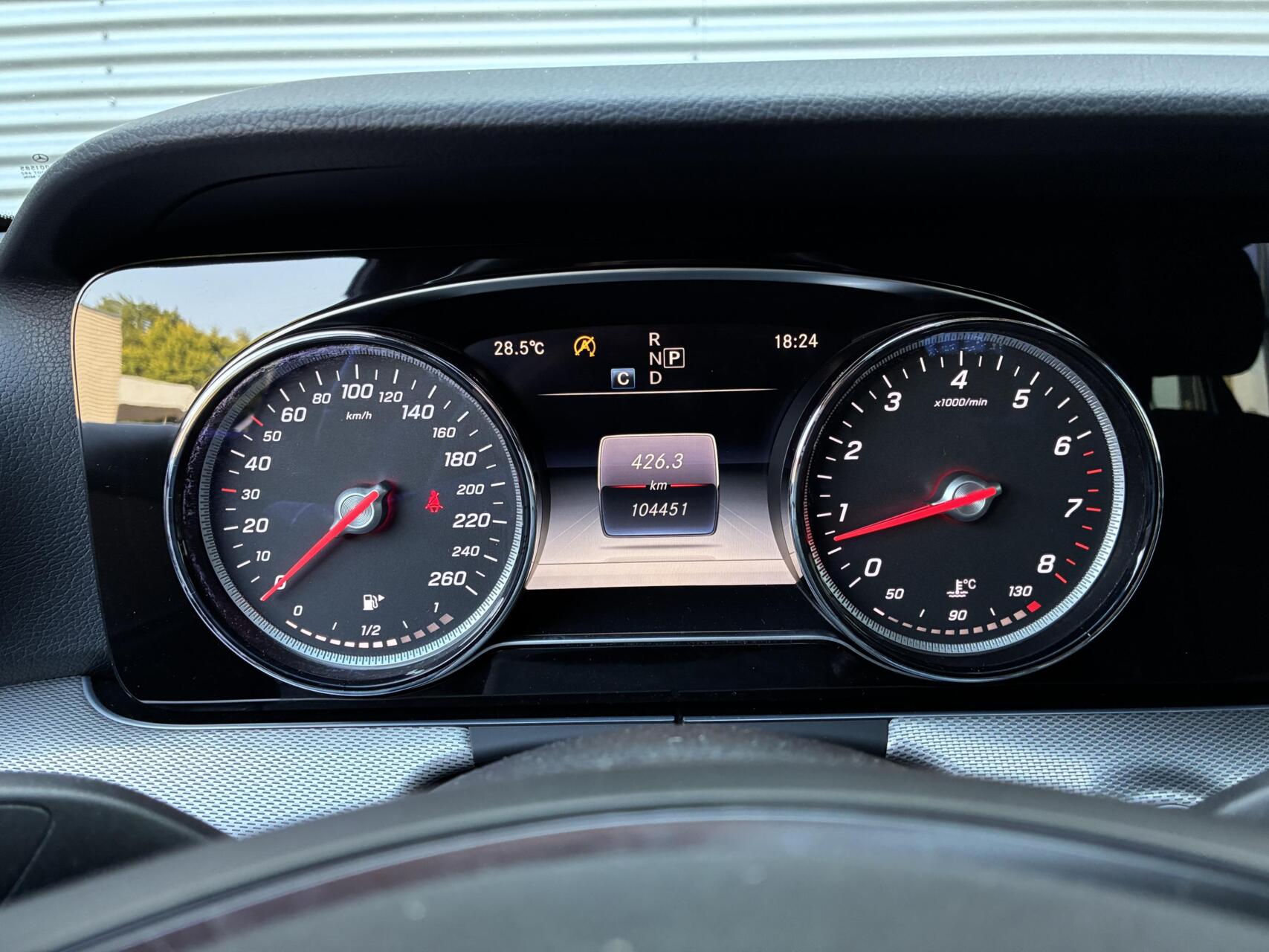 Foto van Mercedes-Benz E 200