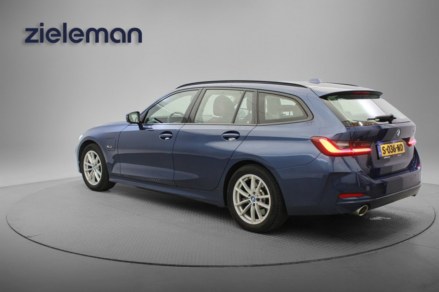 Foto van BMW 330e