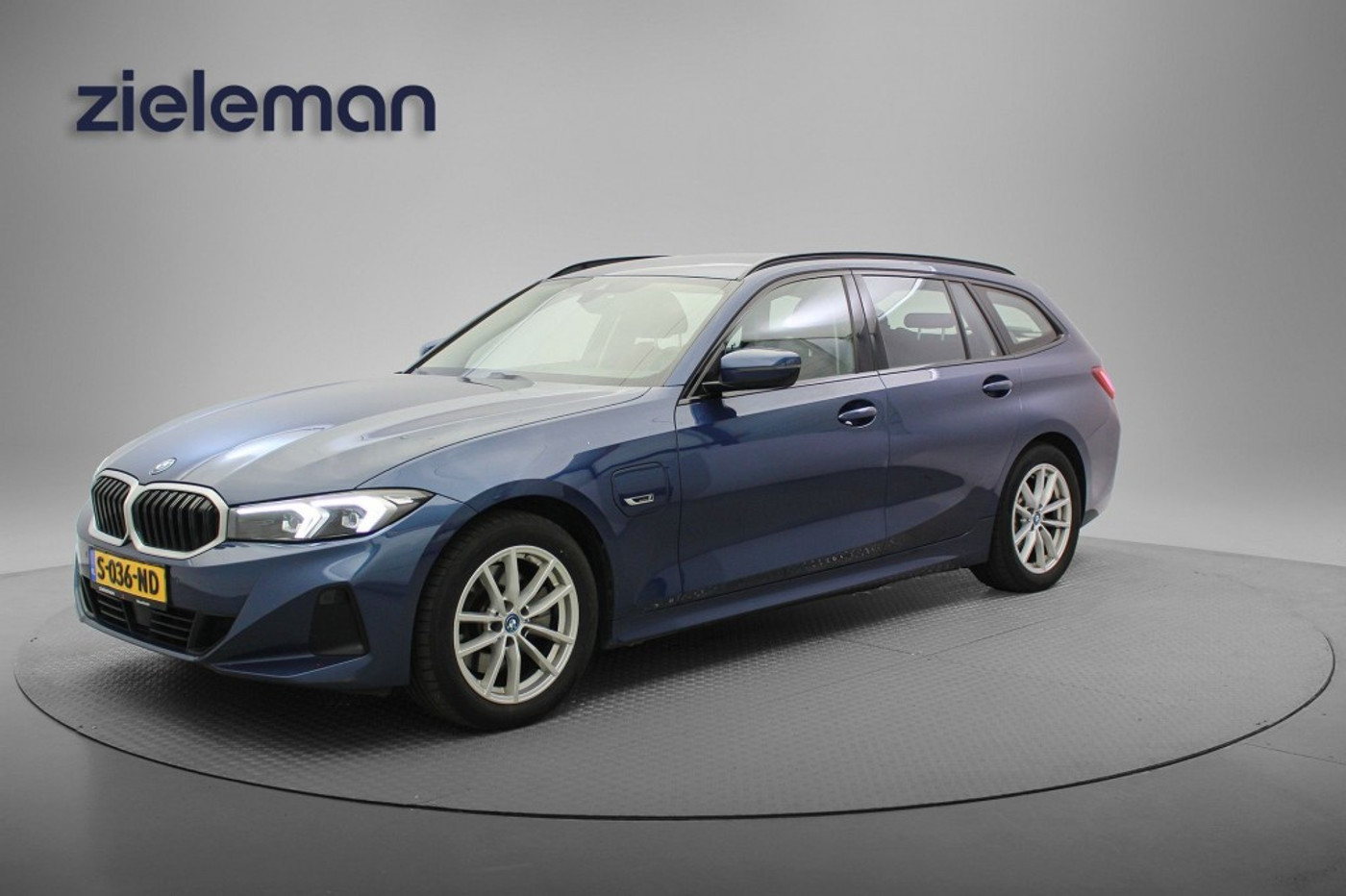 Foto van BMW 330e
