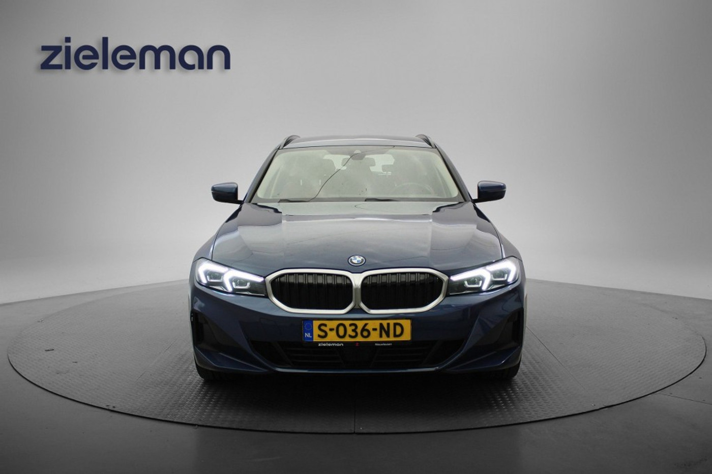 Foto van BMW 330e
