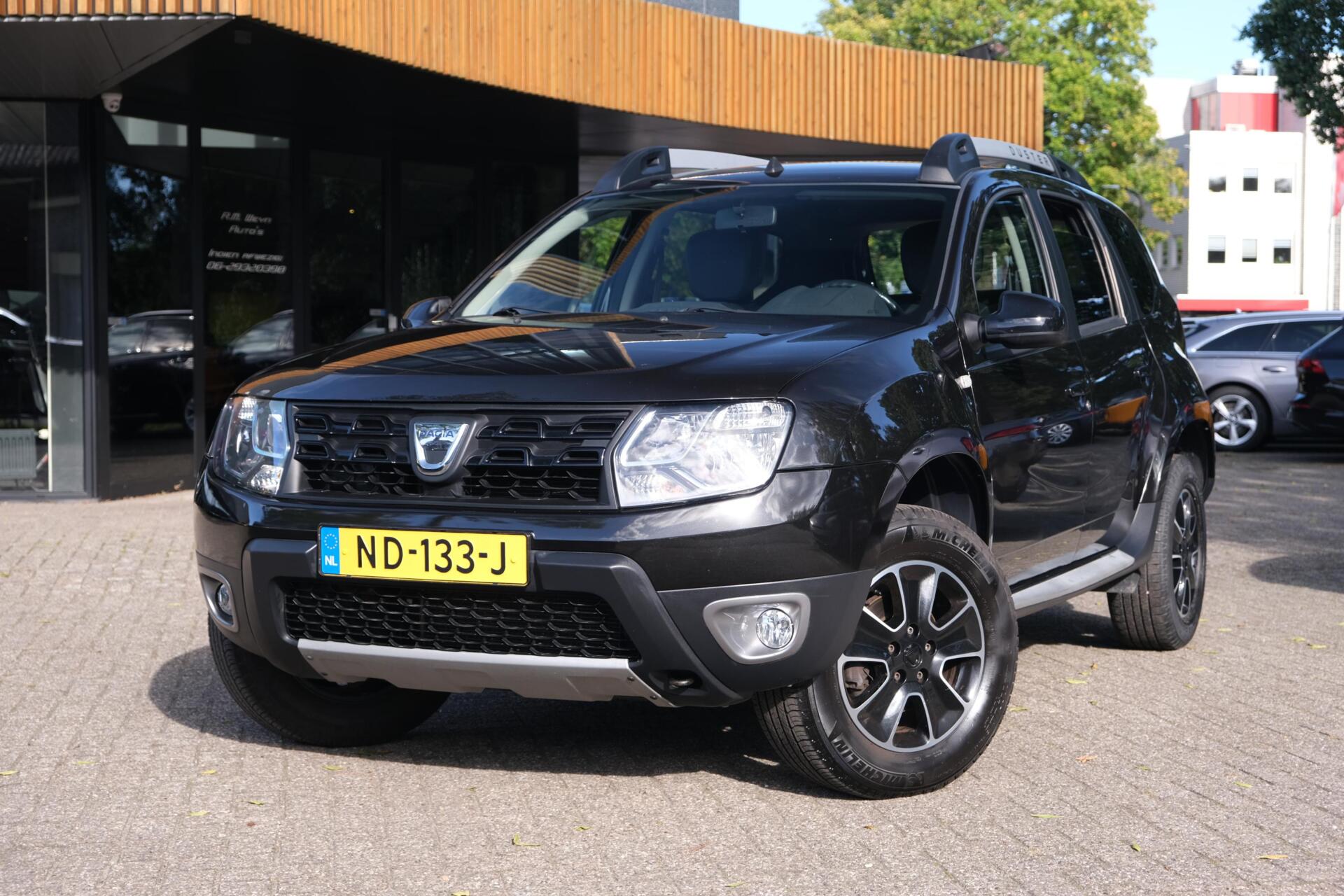 Dacia Duster 1.2 TCe 4x2 Blackshadow|Rijklaar!|Camera|Trekhaak|Stoelverwarming|Cruise|DAB| 2017 - voorkant