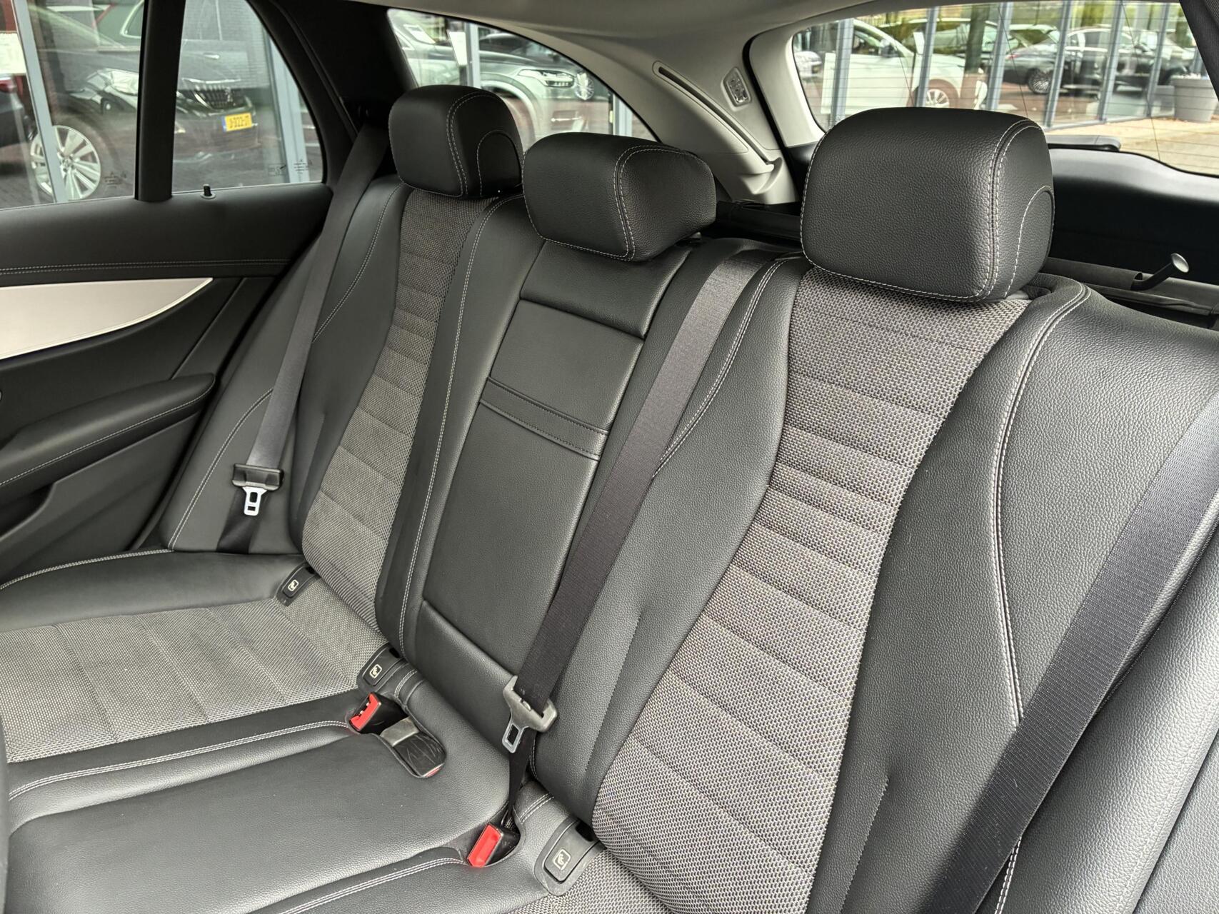 Foto van Mercedes E-klasse Estate