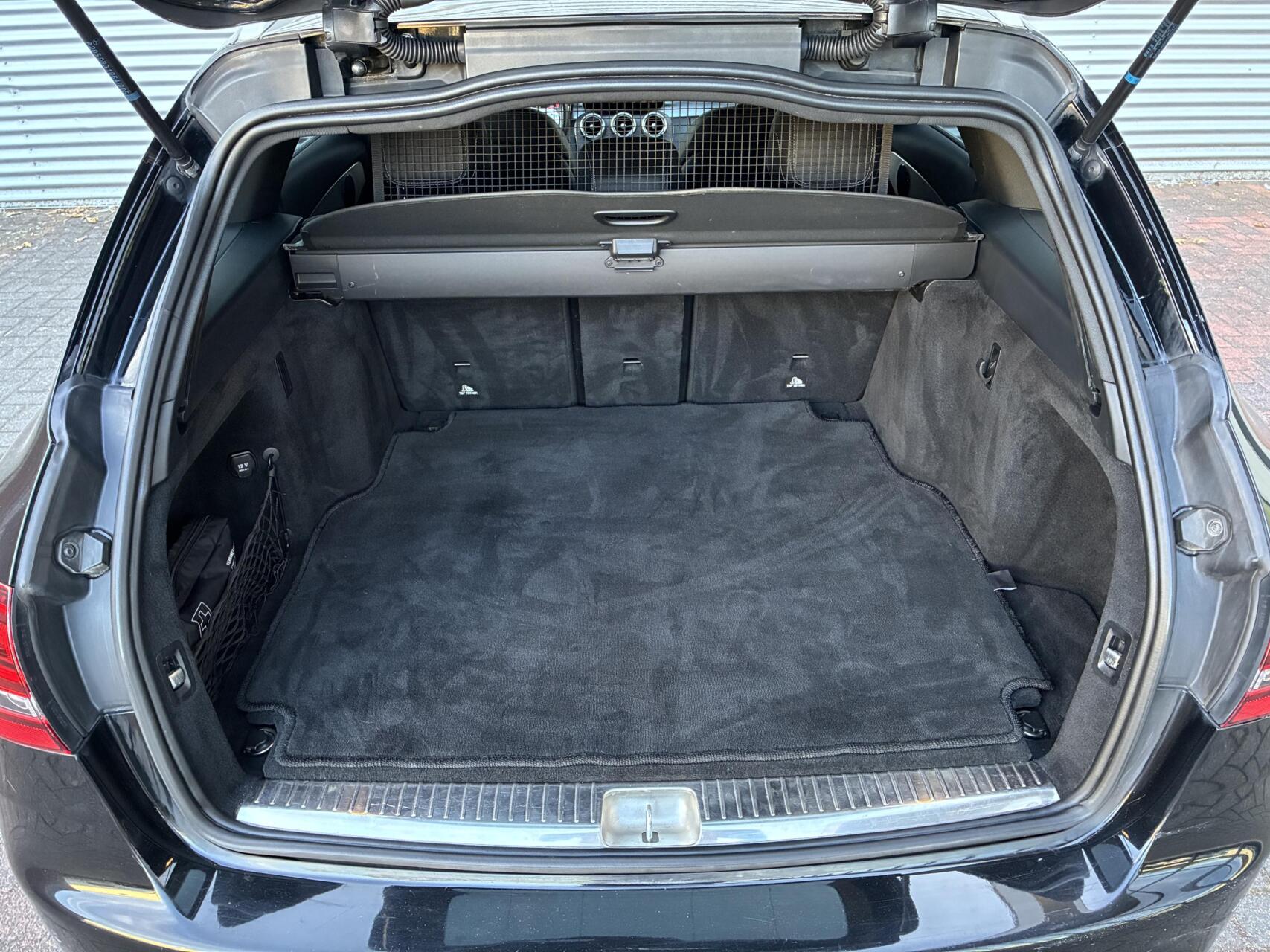 Foto van Mercedes C-klasse Estate