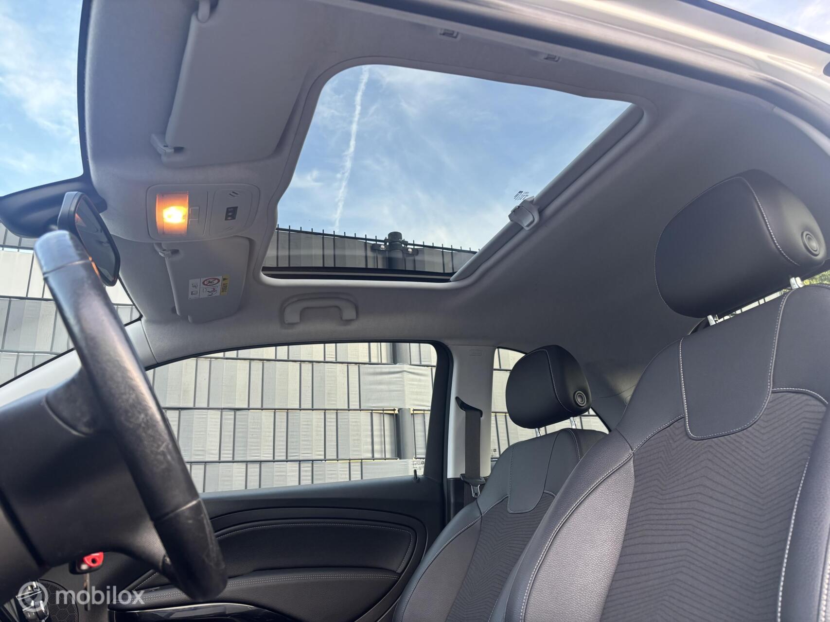 Foto van Opel Adam