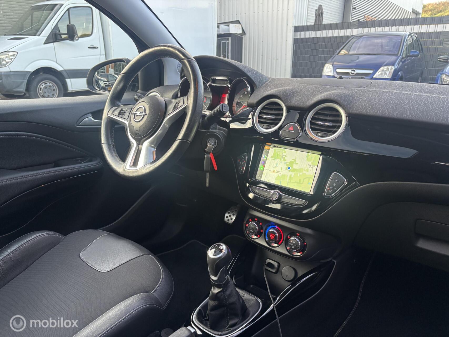 Foto van Opel Adam