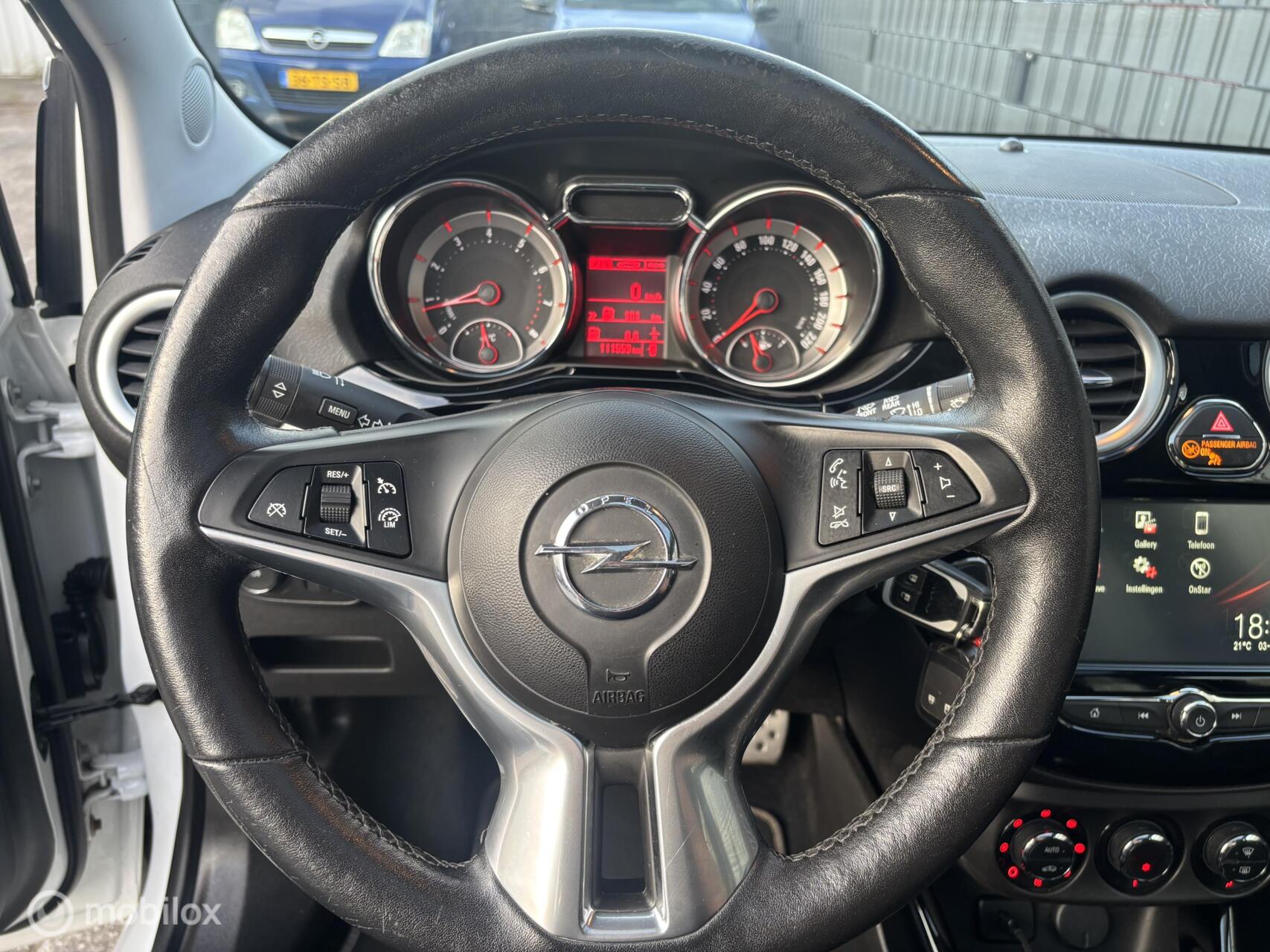 Foto van Opel Adam