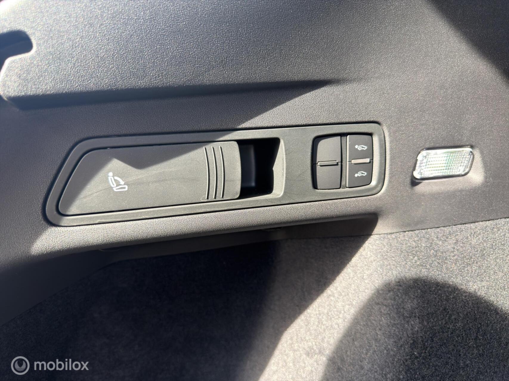 Foto van Audi Q6 E-tron
