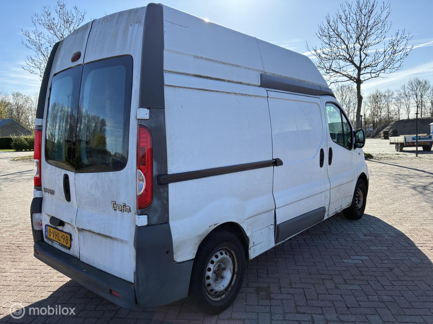 Foto van Renault Trafic T29 L2/h2 2.0 Dci 66kw E4