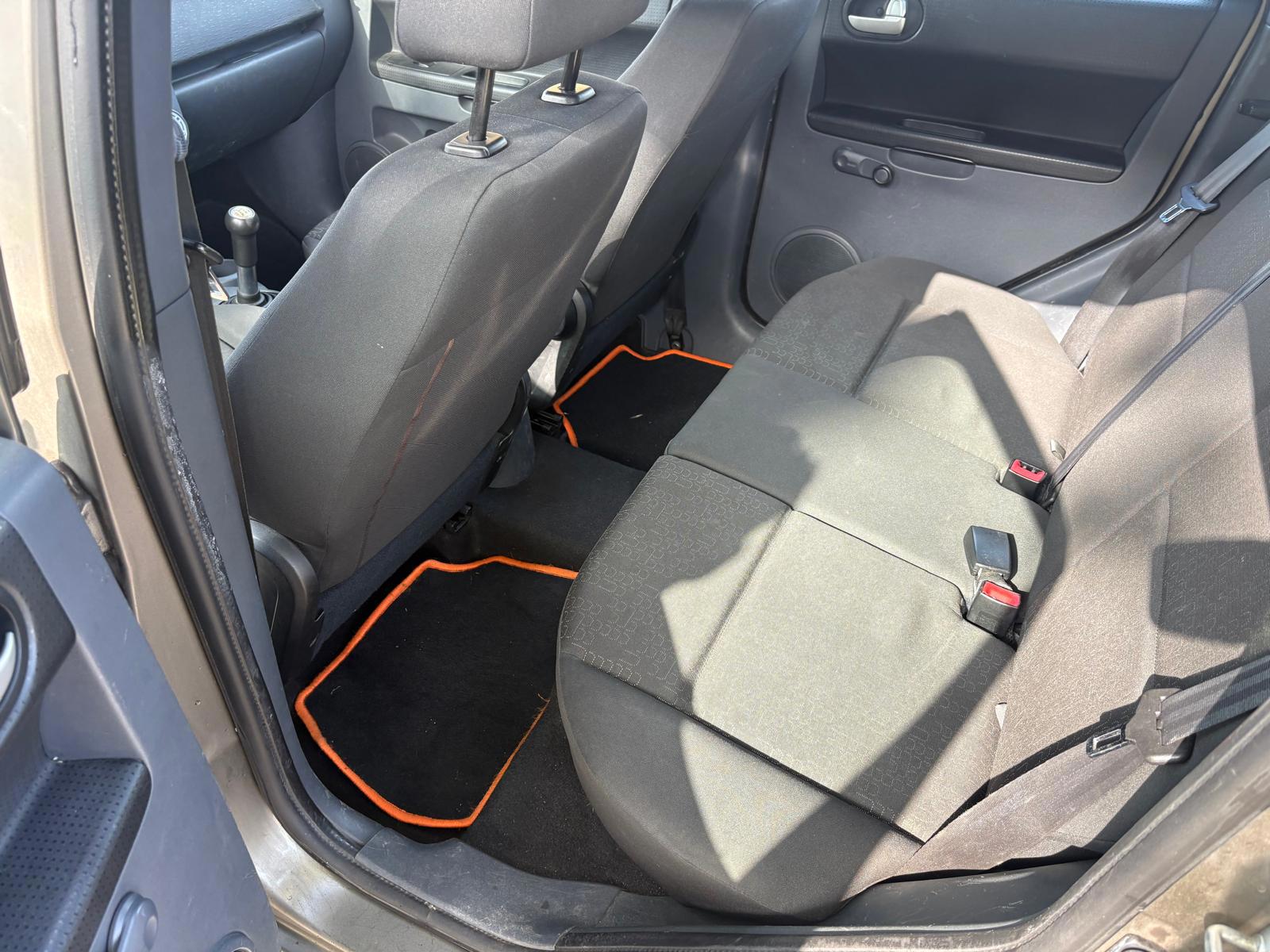 Foto van Mitsubishi Mitsubishi Colt