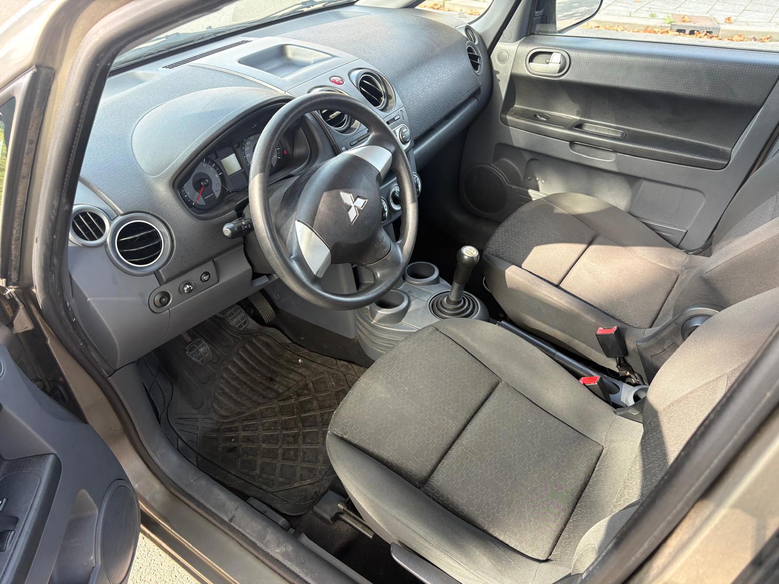 Foto van Mitsubishi Mitsubishi Colt