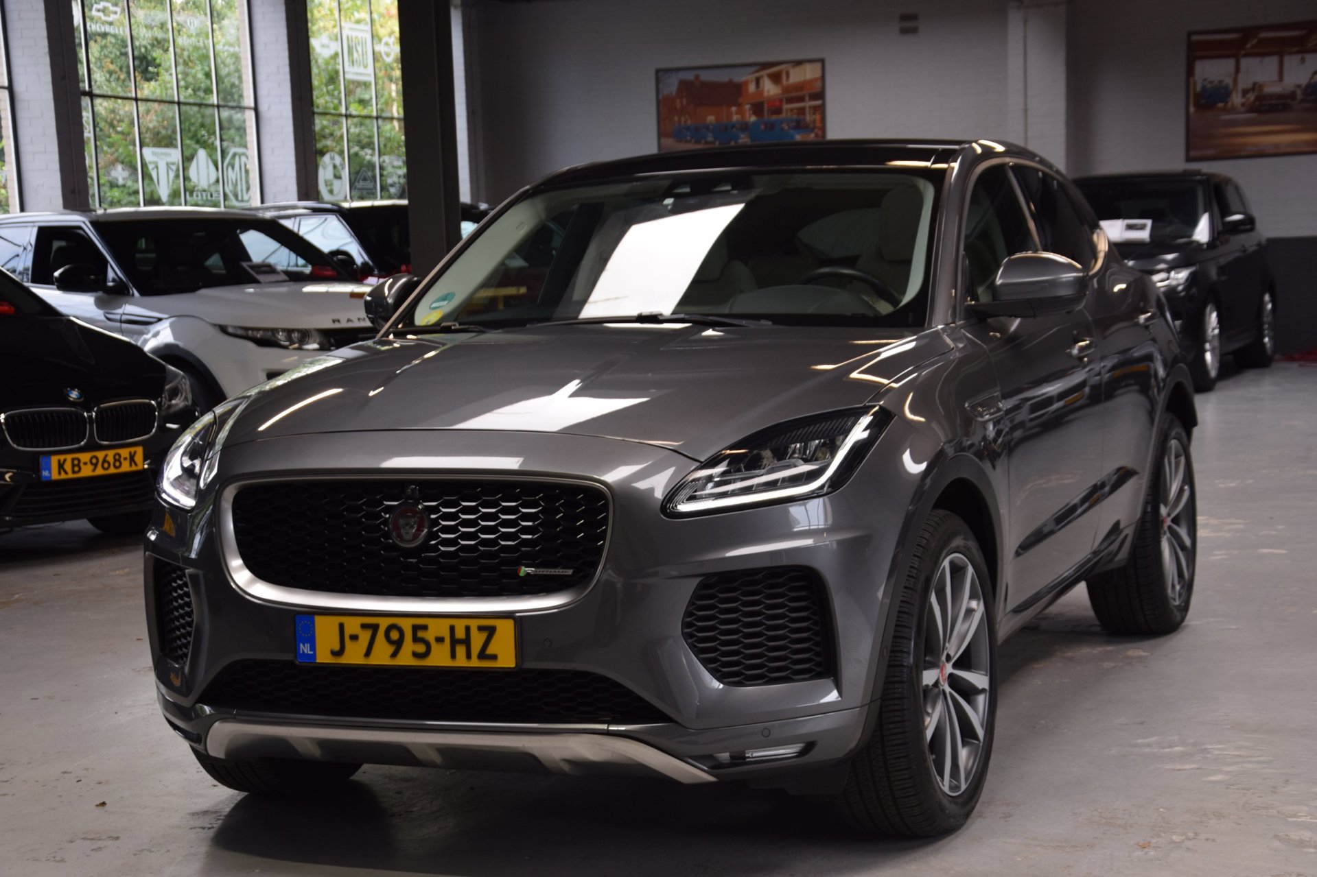 Foto van Jaguar Jaguar E-pace