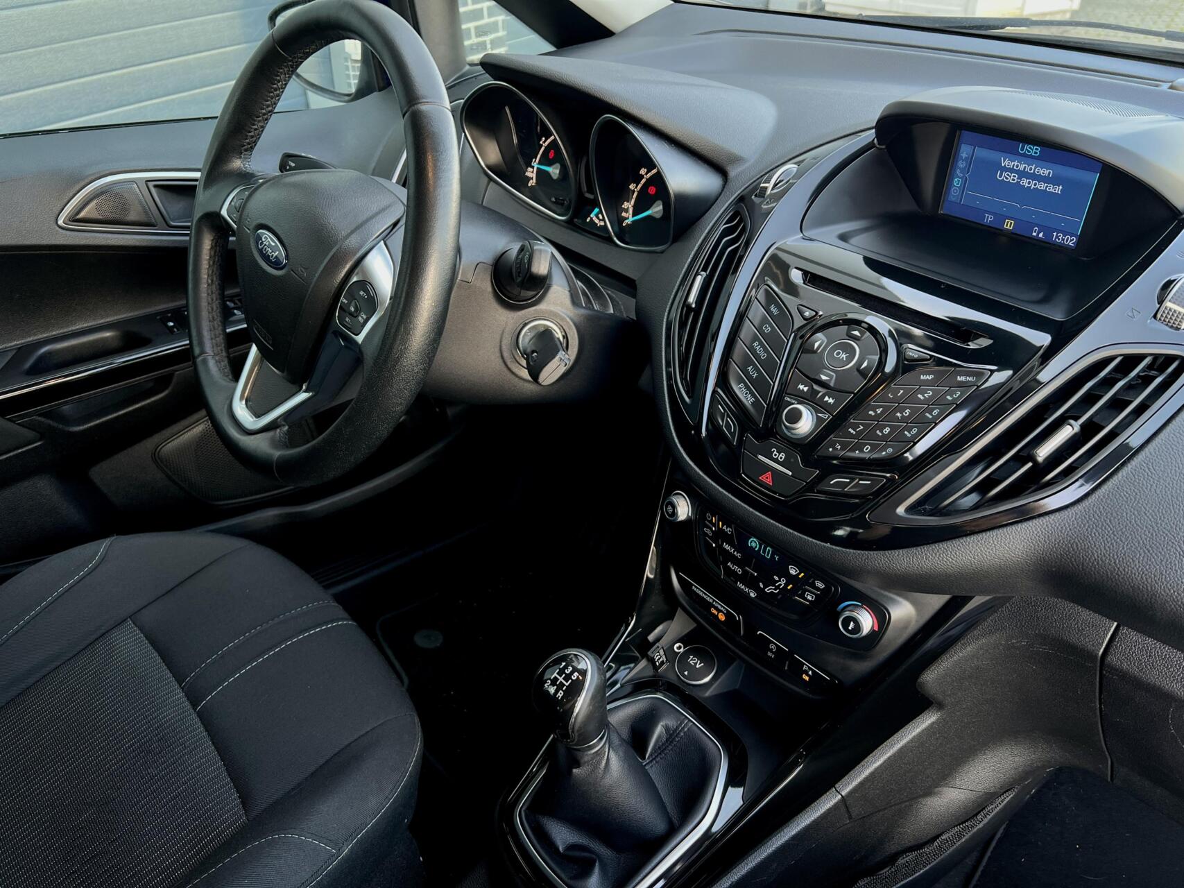 Foto van Ford B-max