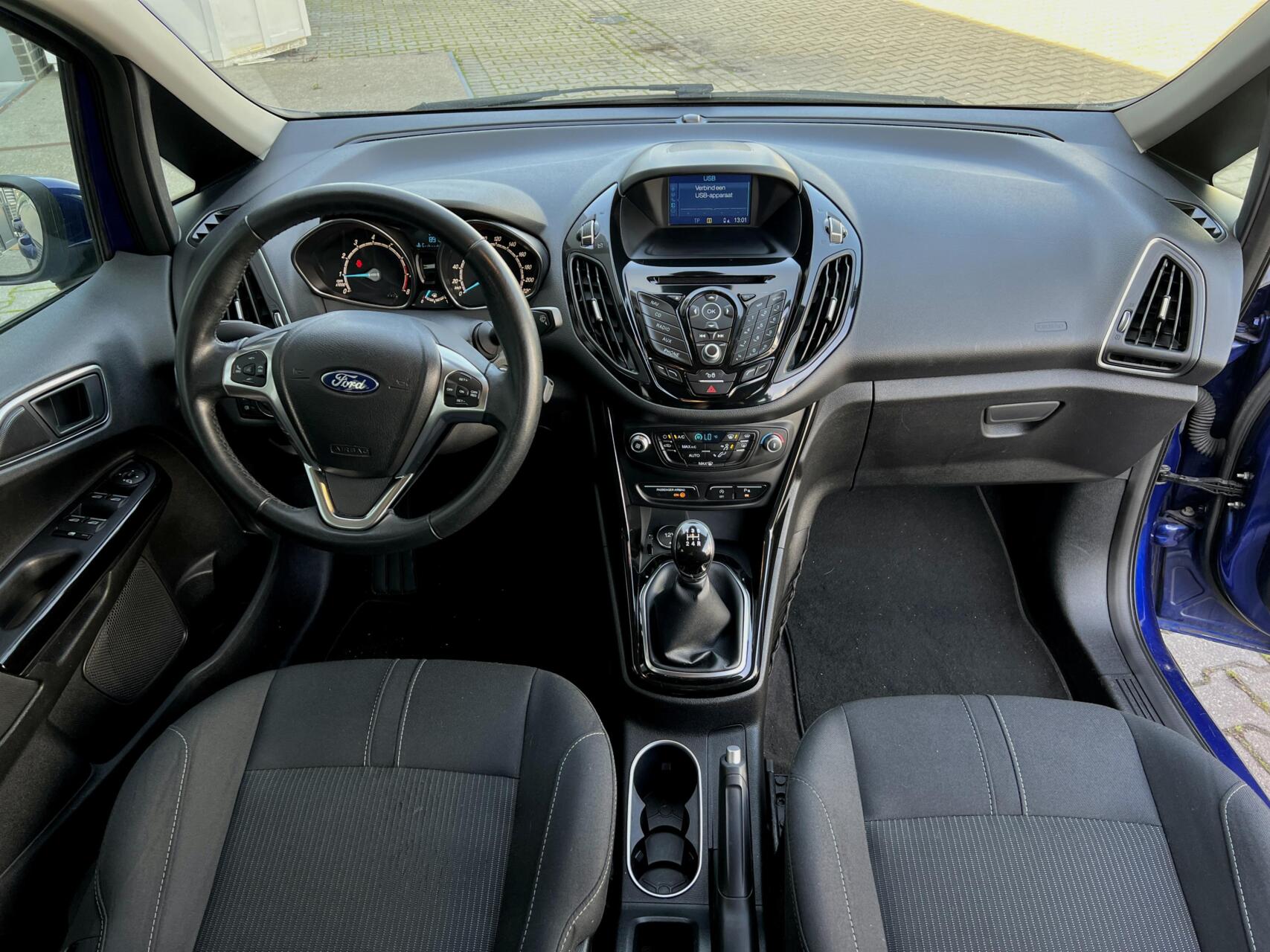 Foto van Ford B-max