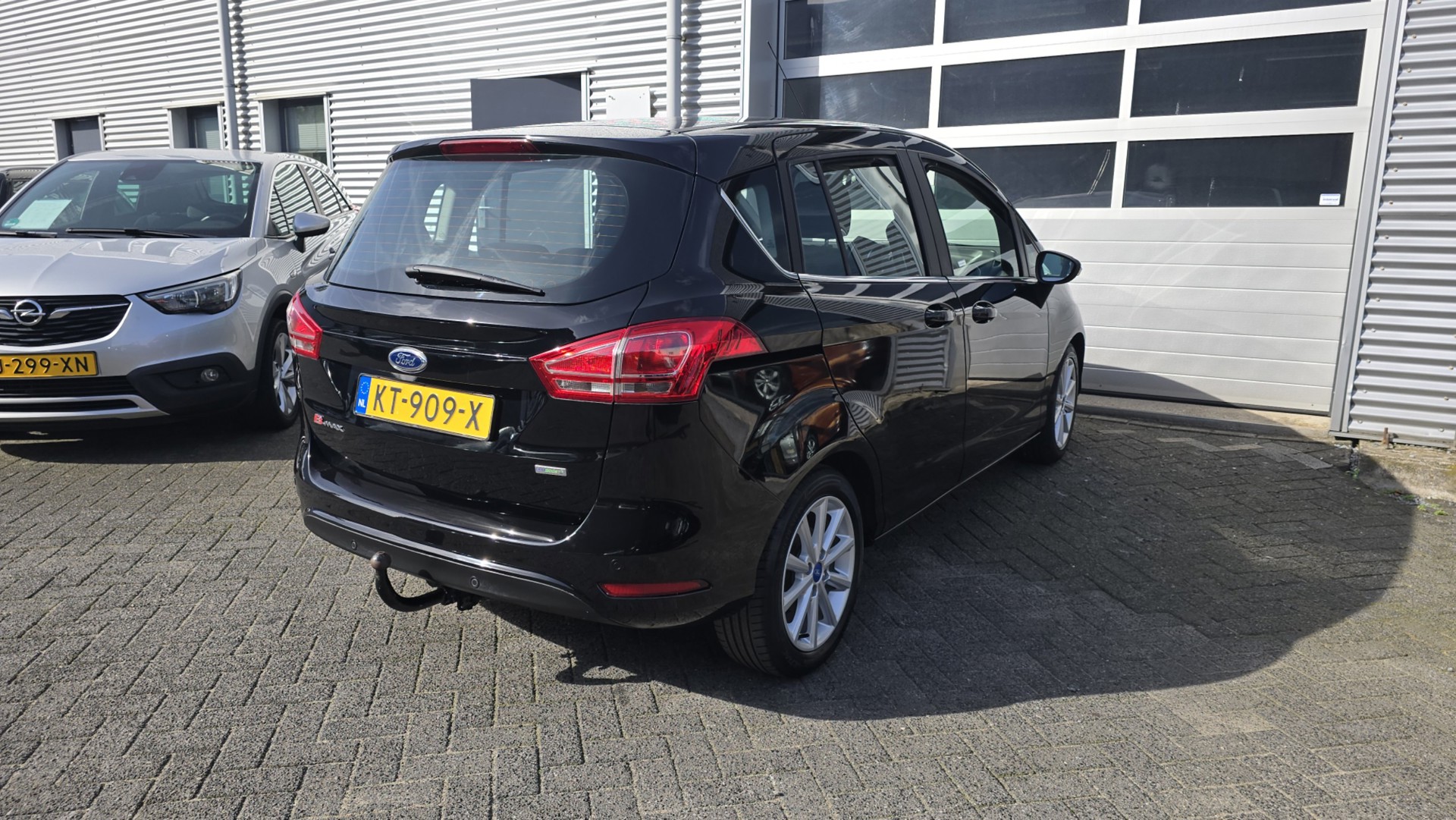 Foto van Ford B-max