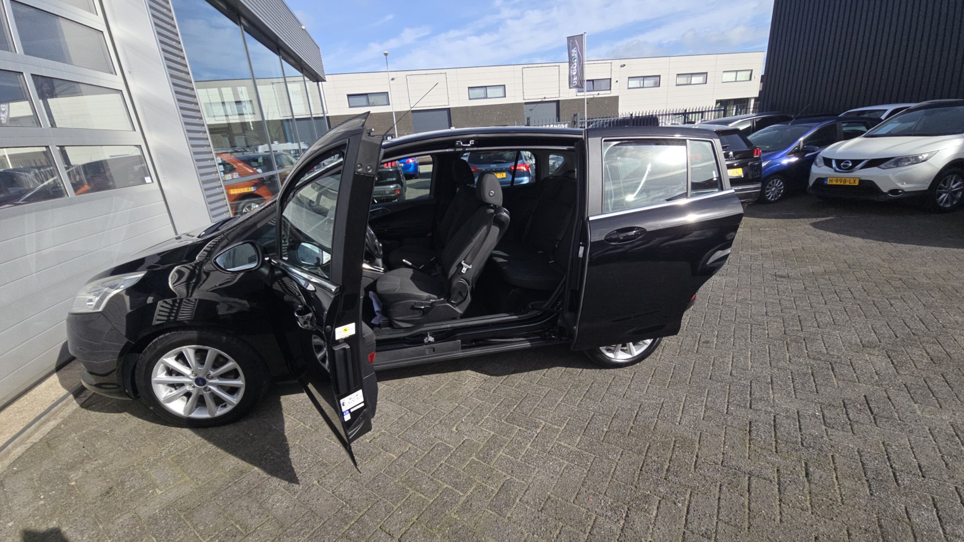 Foto van Ford B-max